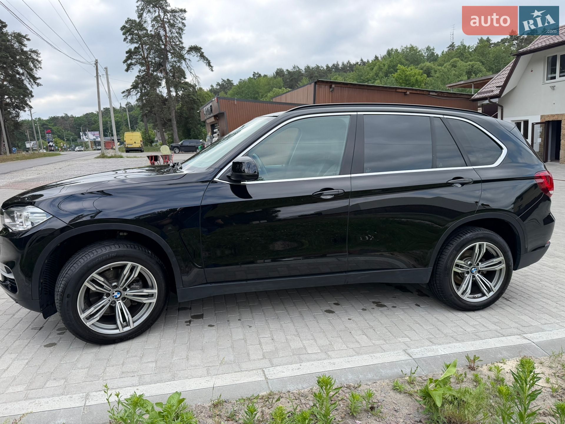 BMW X5 2018 VIN WBALS010800Z88549 фото оголошення 2 з 18
