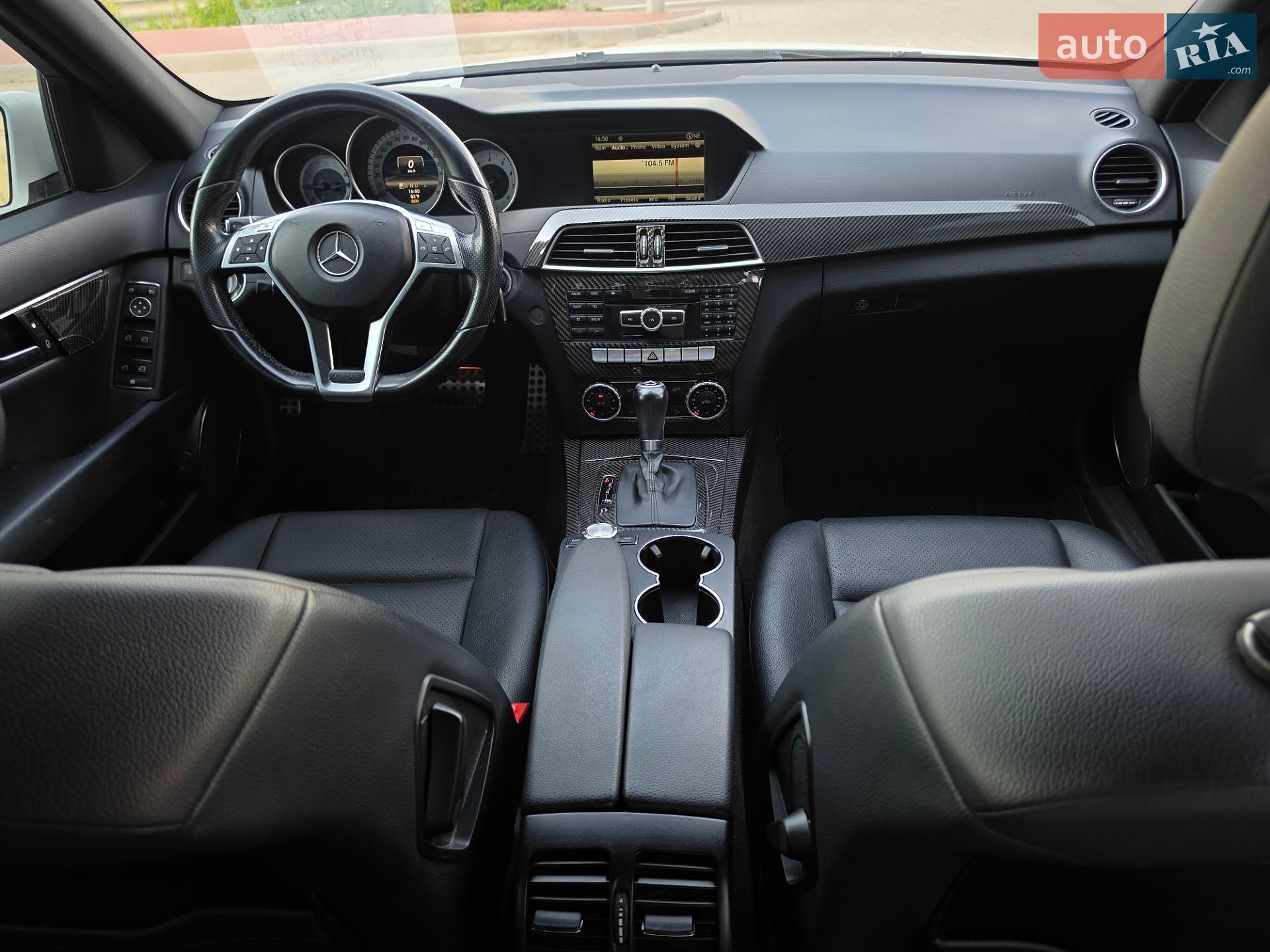 Mercedes-Benz C-Class 2012 VIN WDDGF8AB0DR263849 фото оголошення 28 з 46