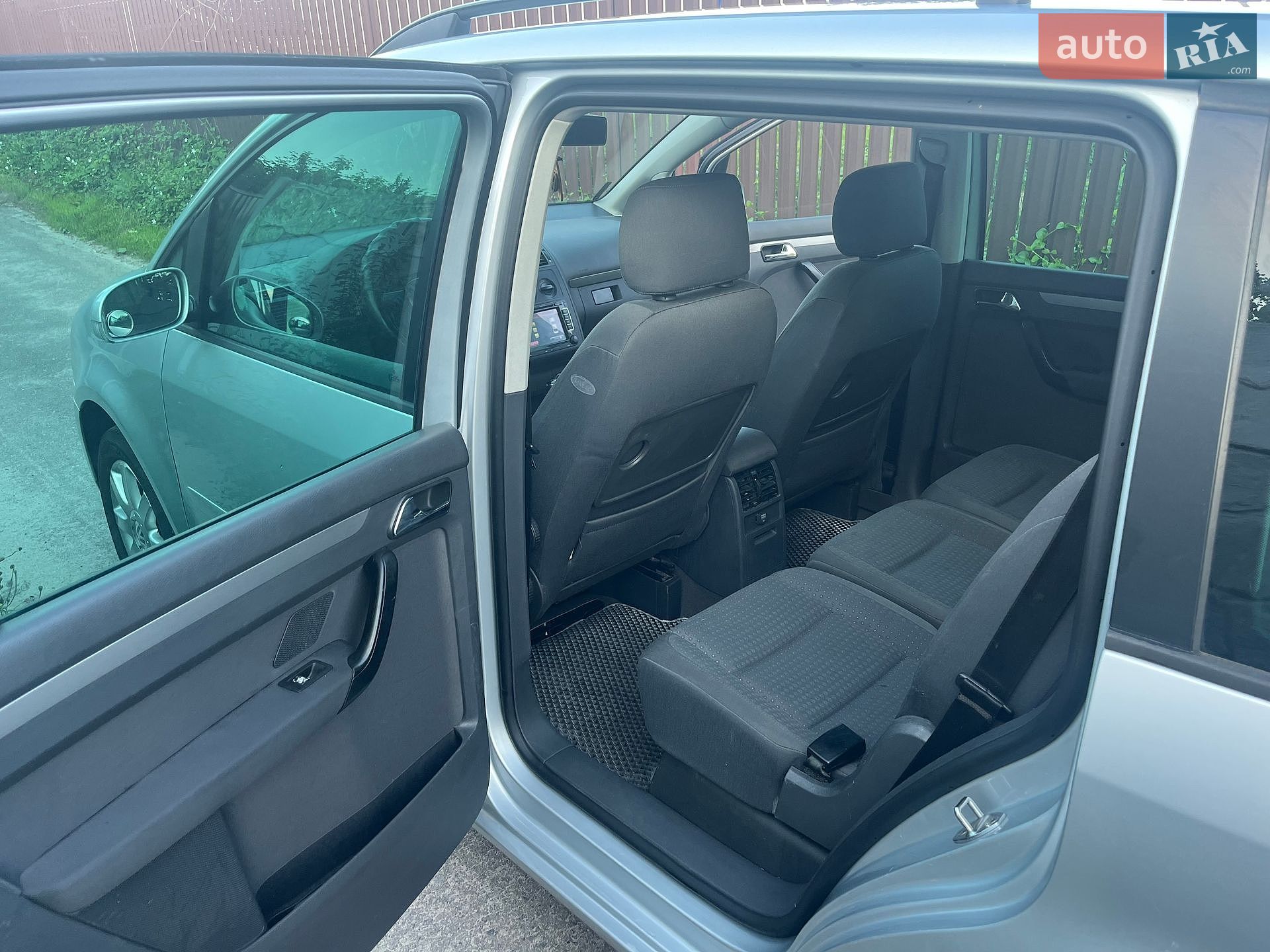 Volkswagen Touran 2003 VIN WVGZZZ1TZ4W039373 фото оголошення 9 з 20