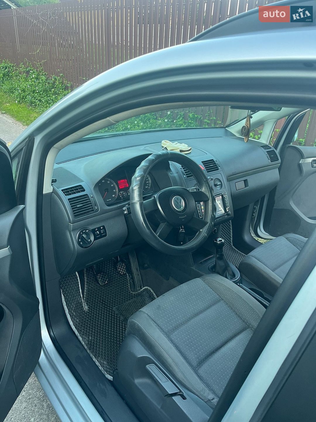 Volkswagen Touran 2003 VIN WVGZZZ1TZ4W039373 фото оголошення 10 з 20