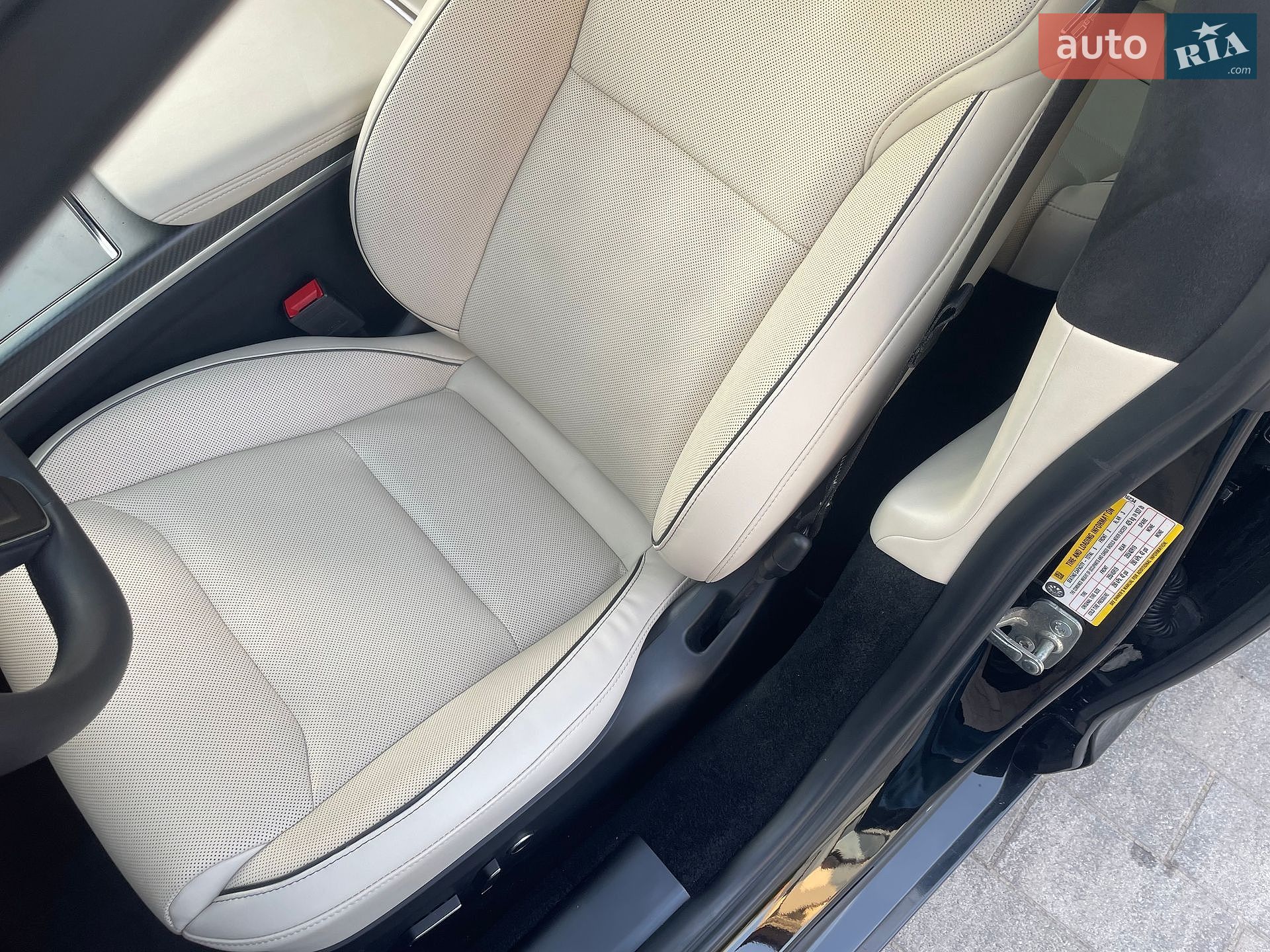 Tesla Model S 2023 VIN 5YJSA1E60PF516234 фото оголошення 9 з 43