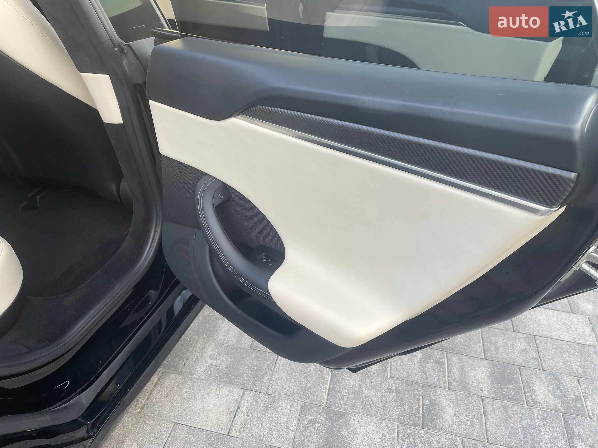 Tesla Model S 2023 VIN 5YJSA1E60PF516234 фото оголошення 28 з 43