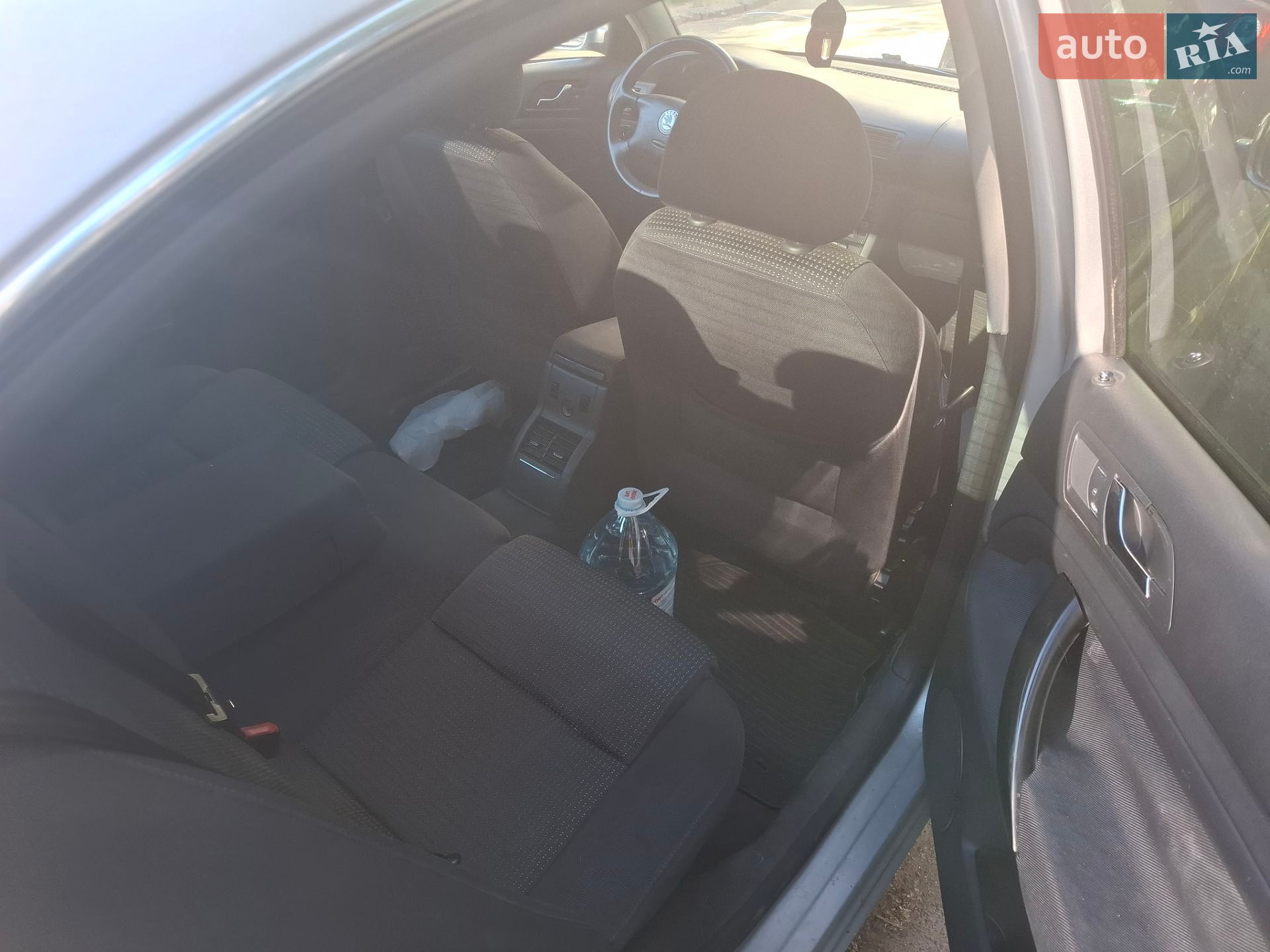 Skoda Superb 2005 VIN TMBDL23UX6B046922 фото оголошення 15 з 75