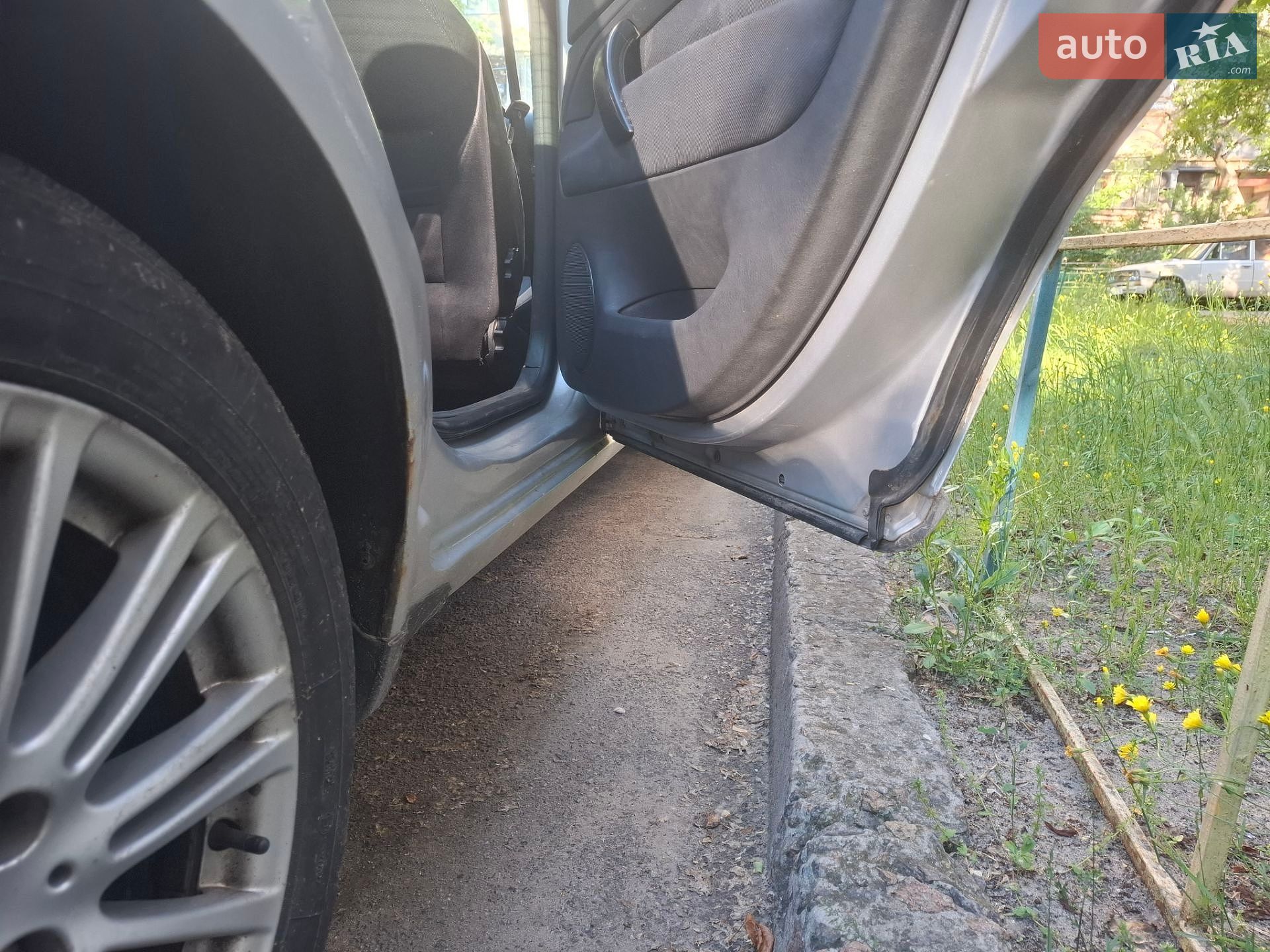 Skoda Superb 2005 VIN TMBDL23UX6B046922 фото оголошення 16 з 75