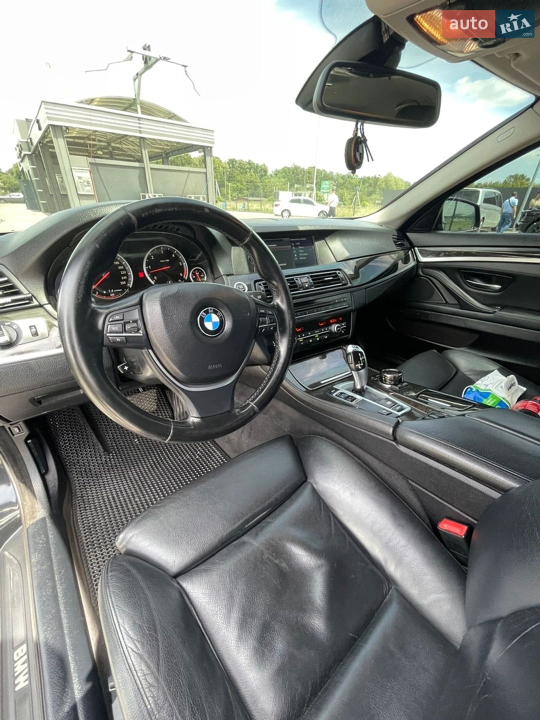 BMW 5 Series 2010 VIN WBAMX51010C760667 фото оголошення 13 з 20