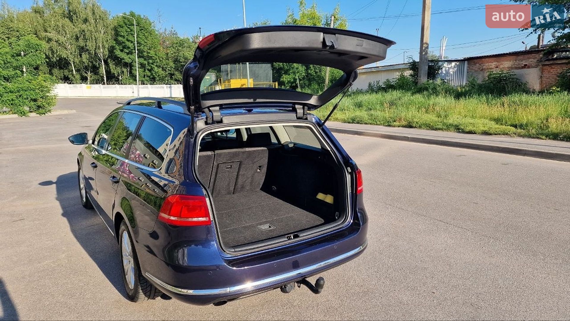 Volkswagen Passat 2012 VIN WVWZZZ3CZCE125652 фото оголошення 8 з 37