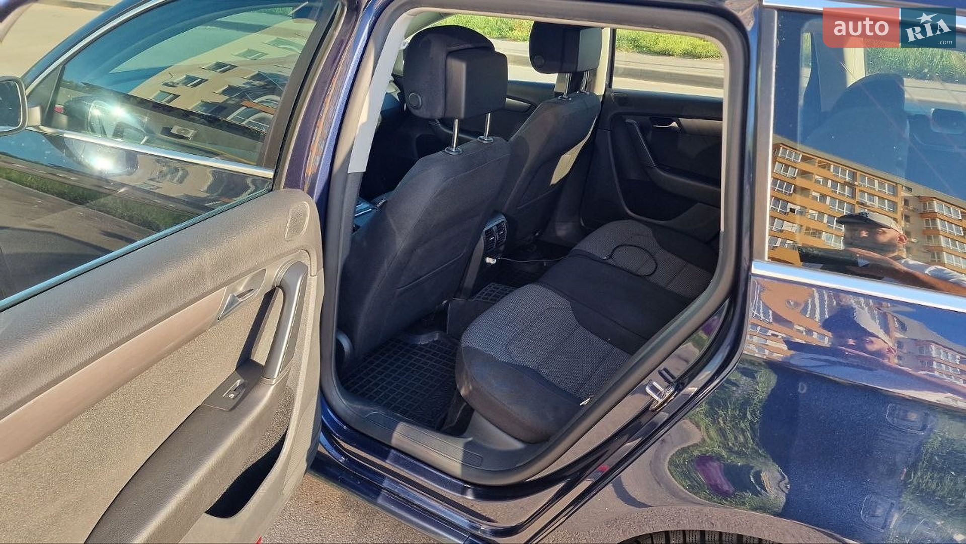 Volkswagen Passat 2012 VIN WVWZZZ3CZCE125652 фото оголошення 10 з 37