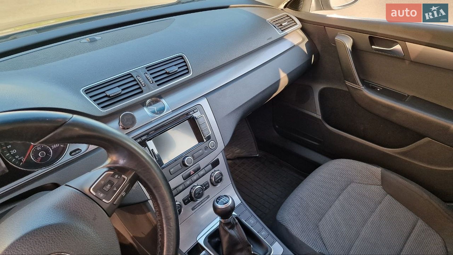 Volkswagen Passat 2012 VIN WVWZZZ3CZCE125652 фото оголошення 15 з 37