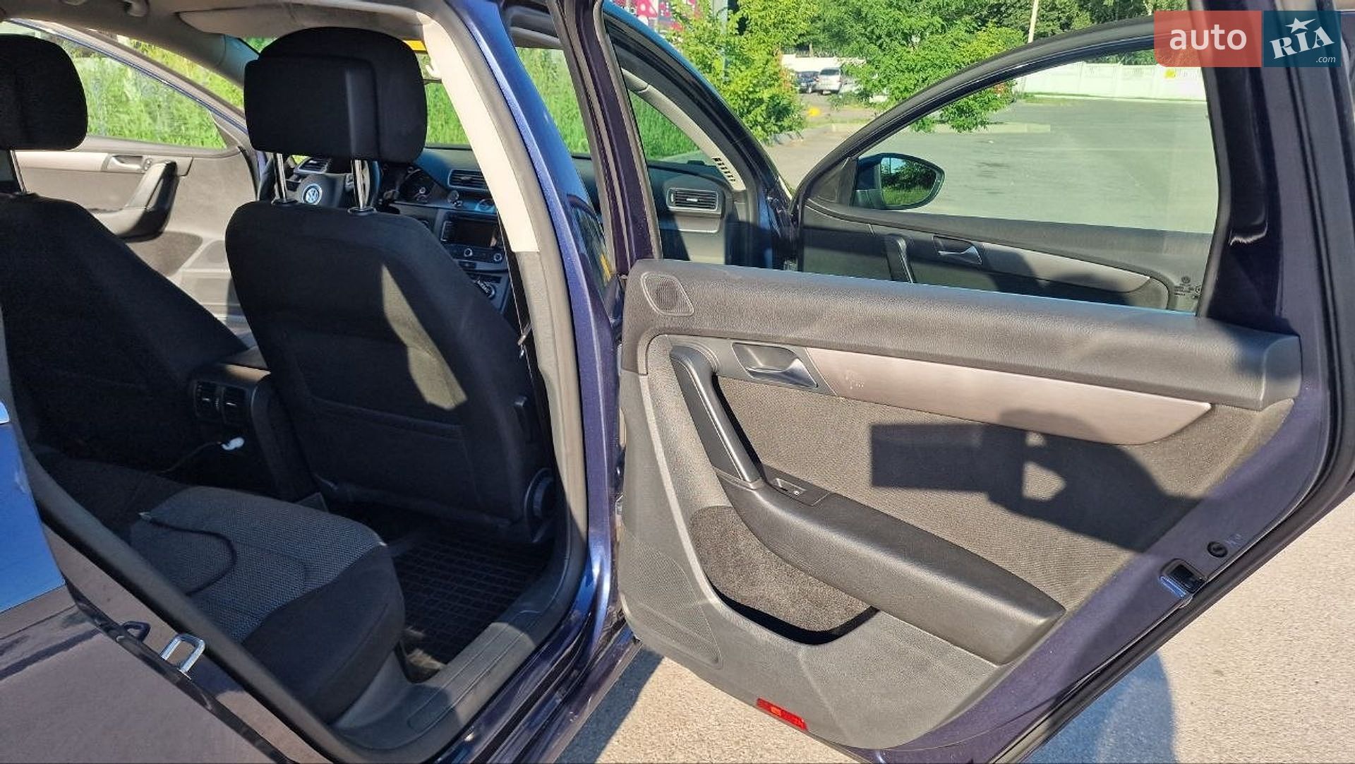 Volkswagen Passat 2012 VIN WVWZZZ3CZCE125652 фото оголошення 20 з 37