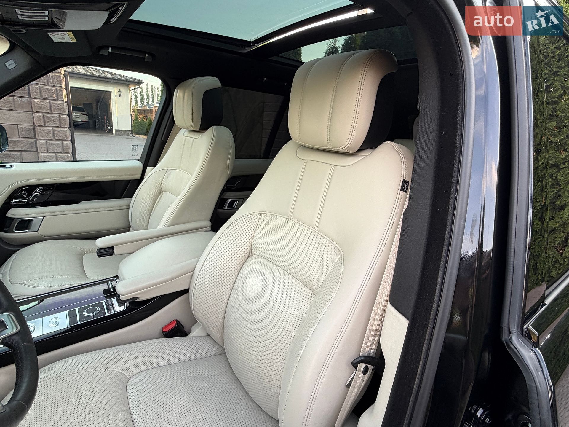 Land Rover Range Rover 2020 VIN SALGA2BK4LA588630 фото оголошення 40 з 106