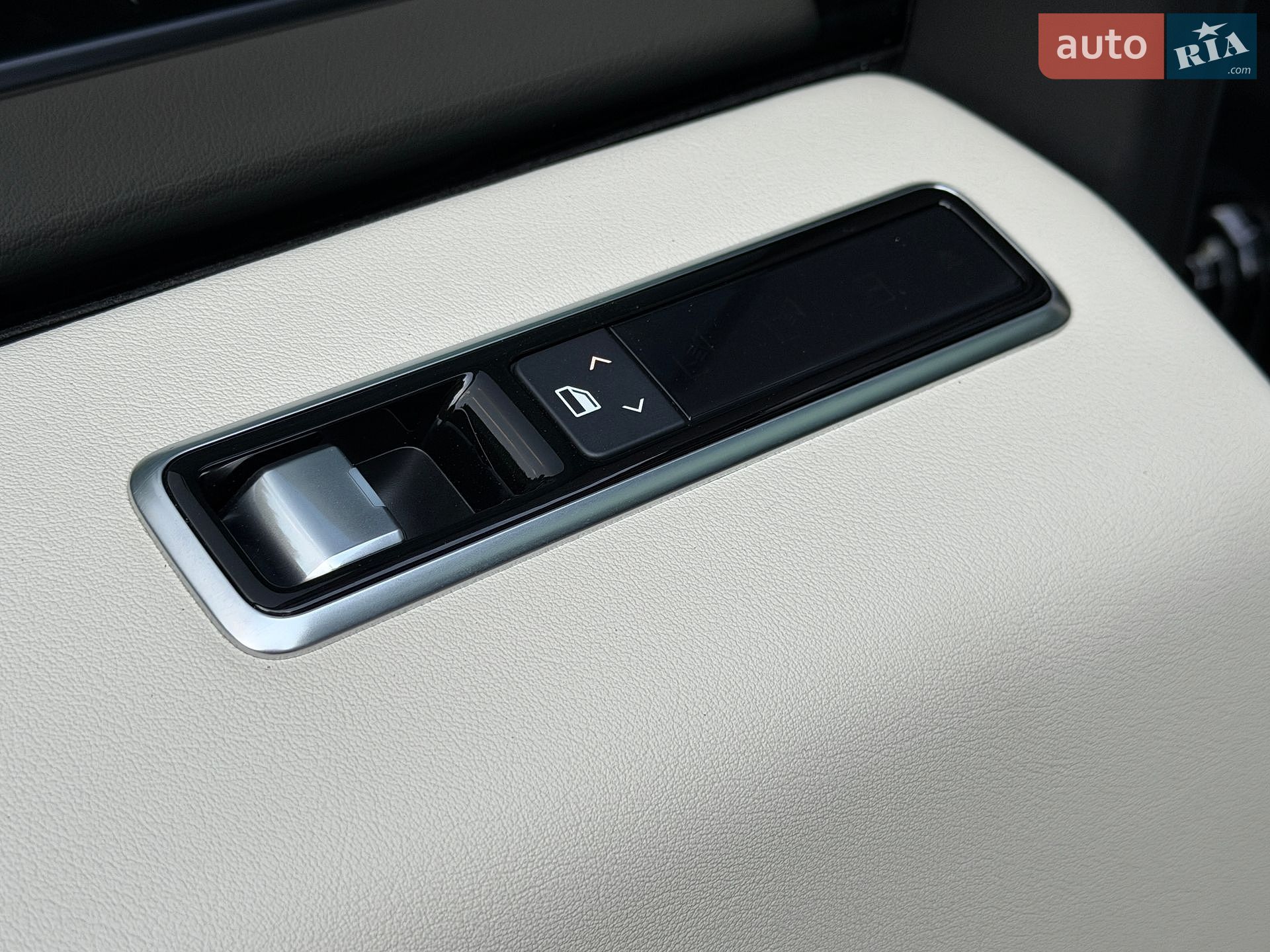 Land Rover Range Rover 2020 VIN SALGA2BK4LA588630 фото оголошення 45 з 106