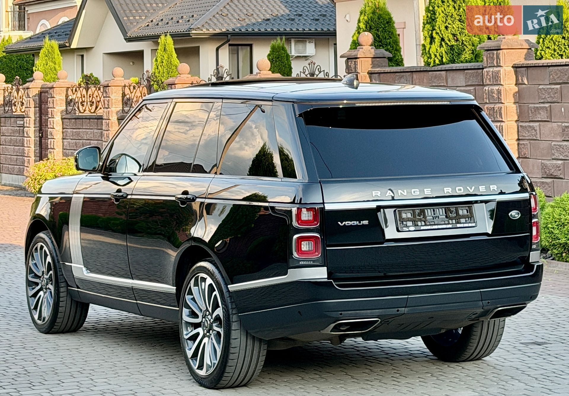 Land Rover Range Rover 2020 VIN SALGA2BK4LA588630 фото оголошення 32 з 122