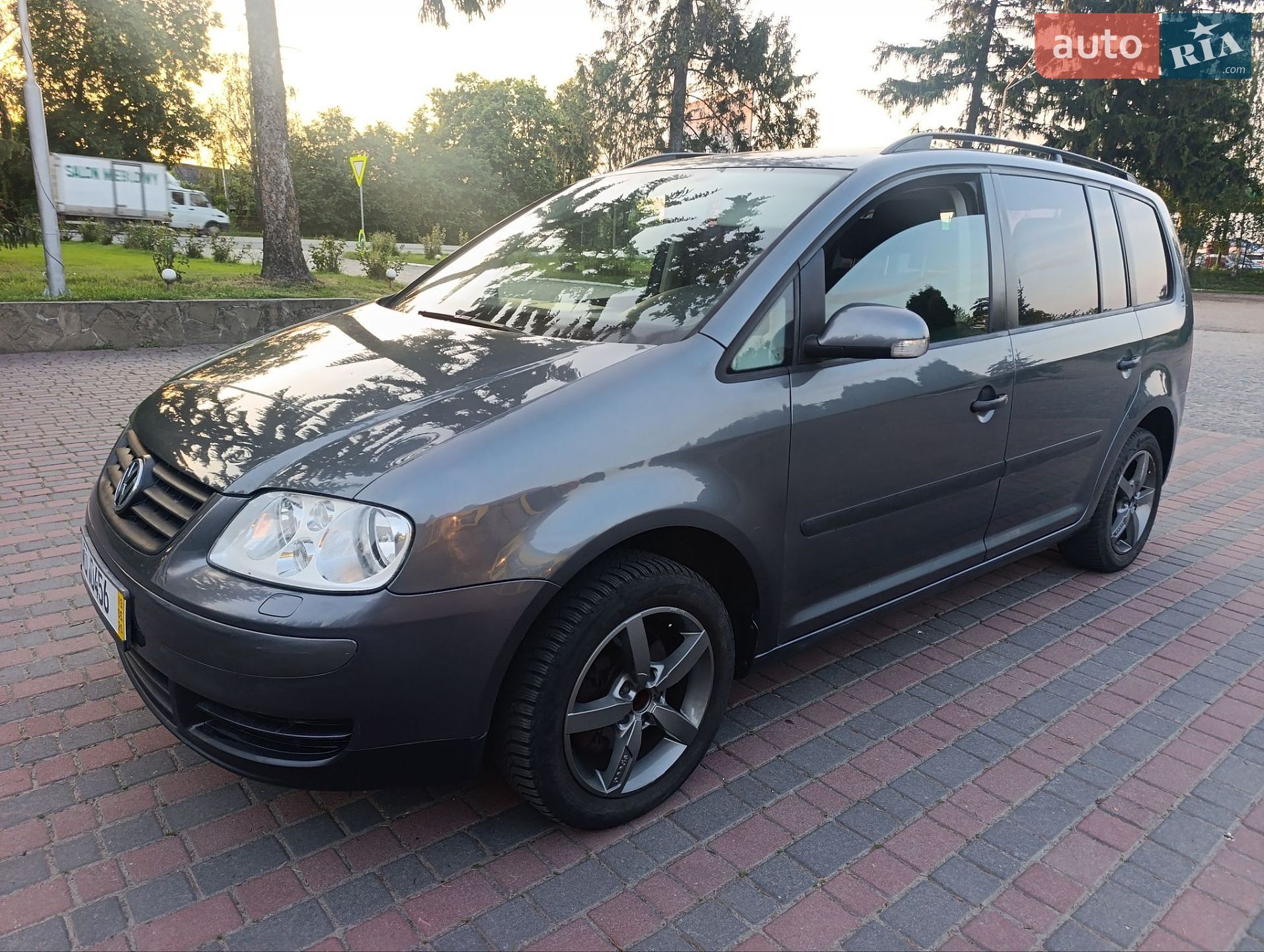 Volkswagen Touran 2004 VIN WVGZZZ1TZ4W065637 фото оголошення 6 з 37