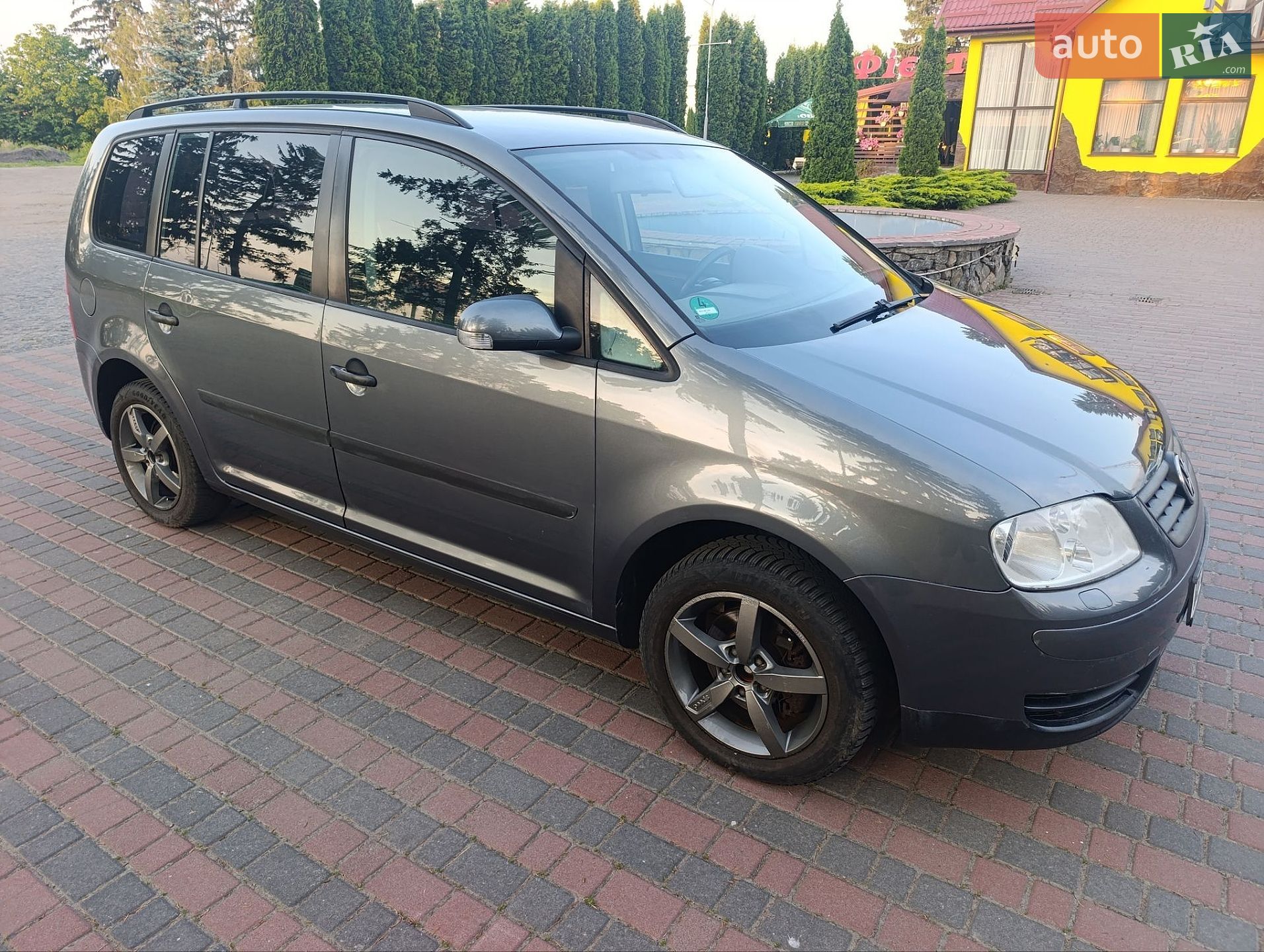 Volkswagen Touran 2004 VIN WVGZZZ1TZ4W065637 фото оголошення 3 з 37
