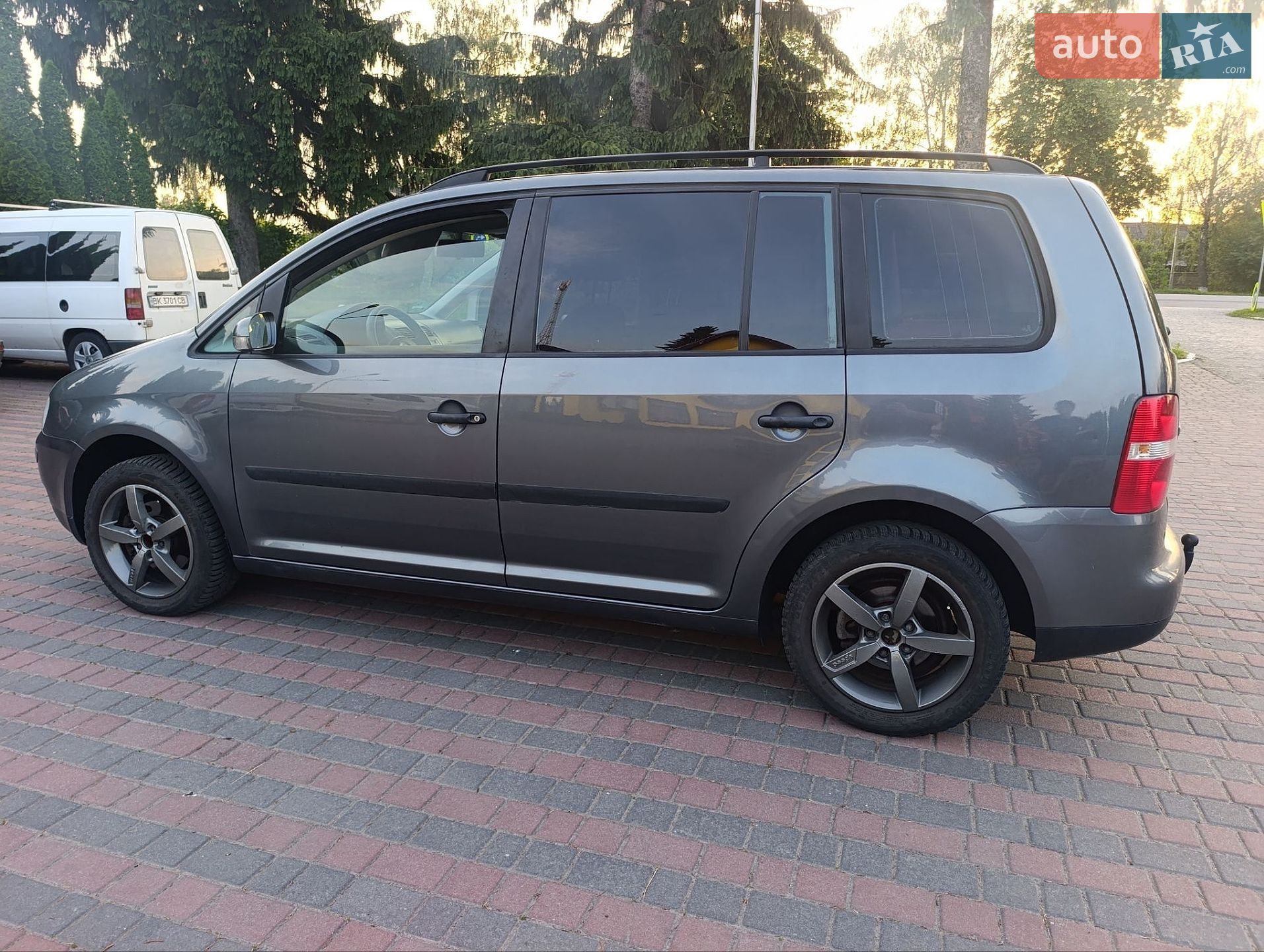 Volkswagen Touran 2004 VIN WVGZZZ1TZ4W065637 фото оголошення 10 з 37