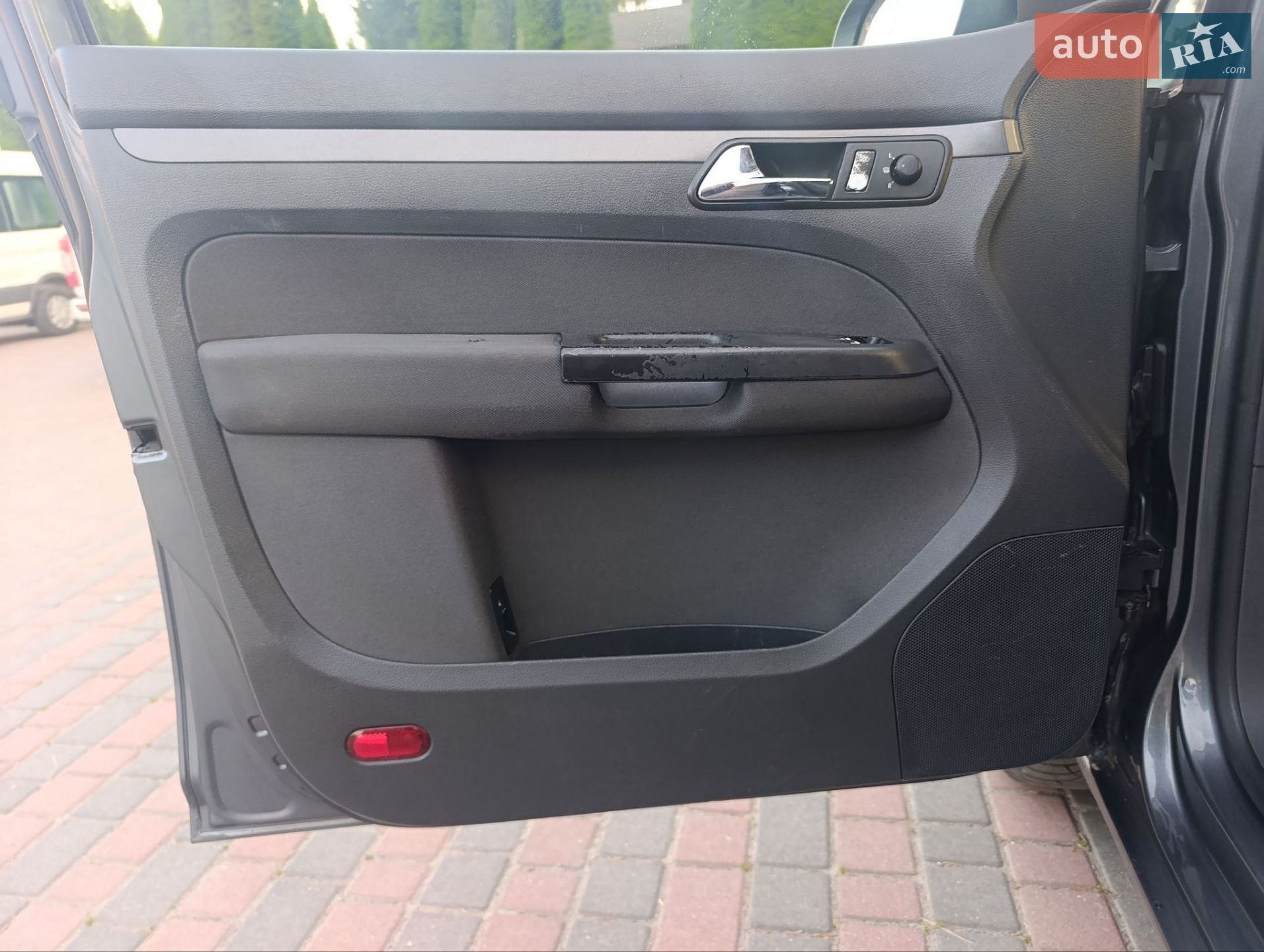Volkswagen Touran 2004 VIN WVGZZZ1TZ4W065637 фото оголошення 29 з 37