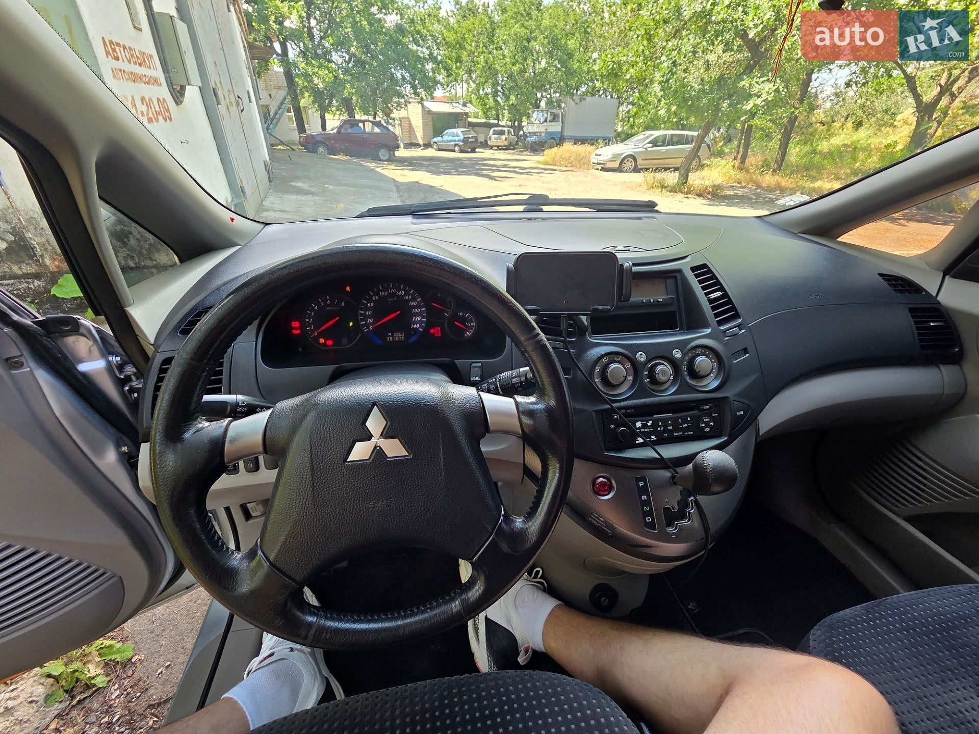 Mitsubishi Grandis 2006 VIN JMBLRNA4W6Z001272 фото оголошення 16 з 52