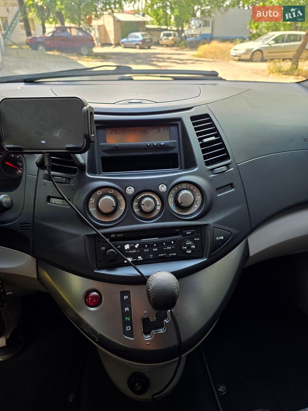 Mitsubishi Grandis 2006 VIN JMBLRNA4W6Z001272 фото оголошення 17 з 52