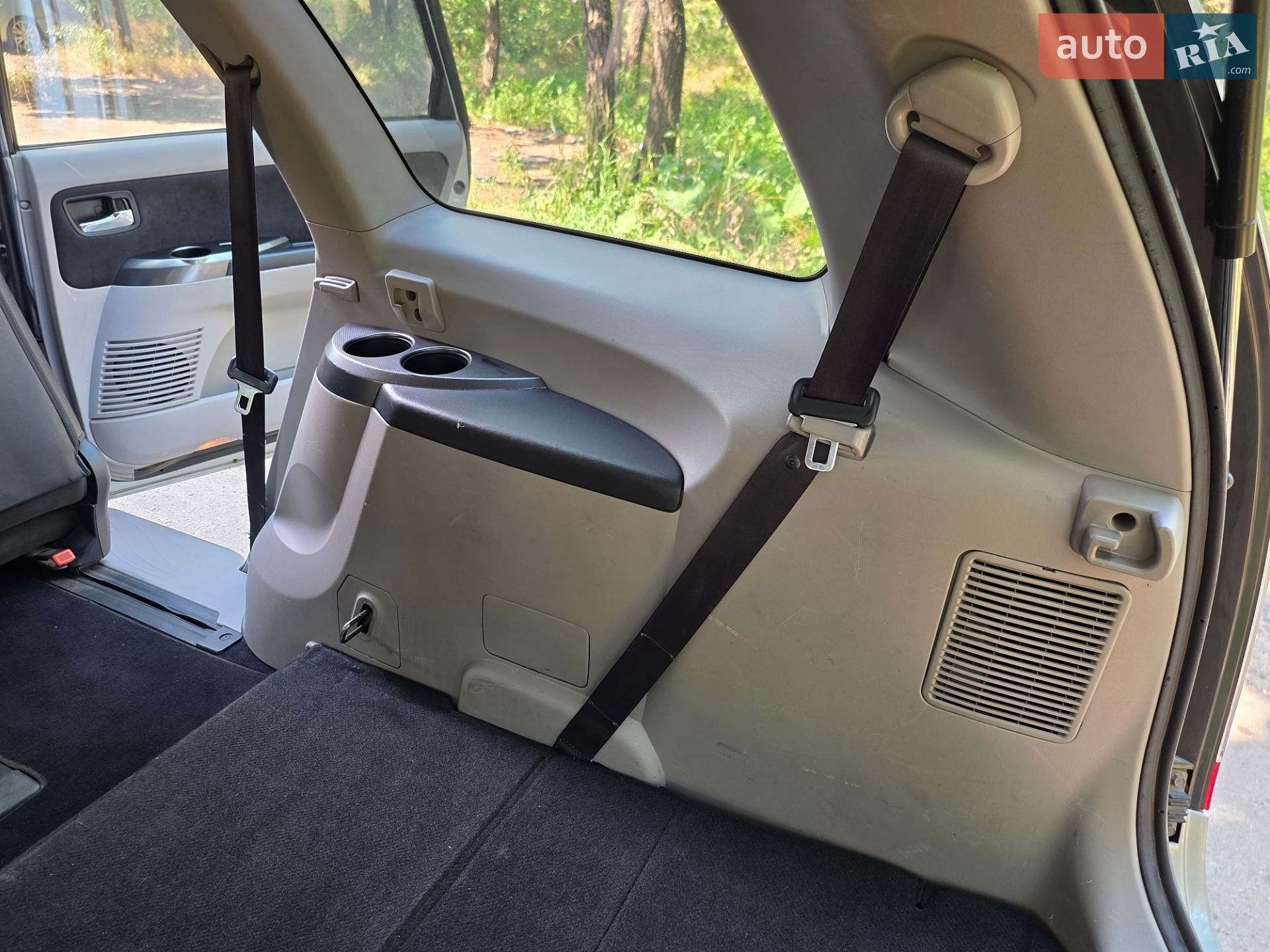 Mitsubishi Grandis 2006 VIN JMBLRNA4W6Z001272 фото оголошення 28 з 52