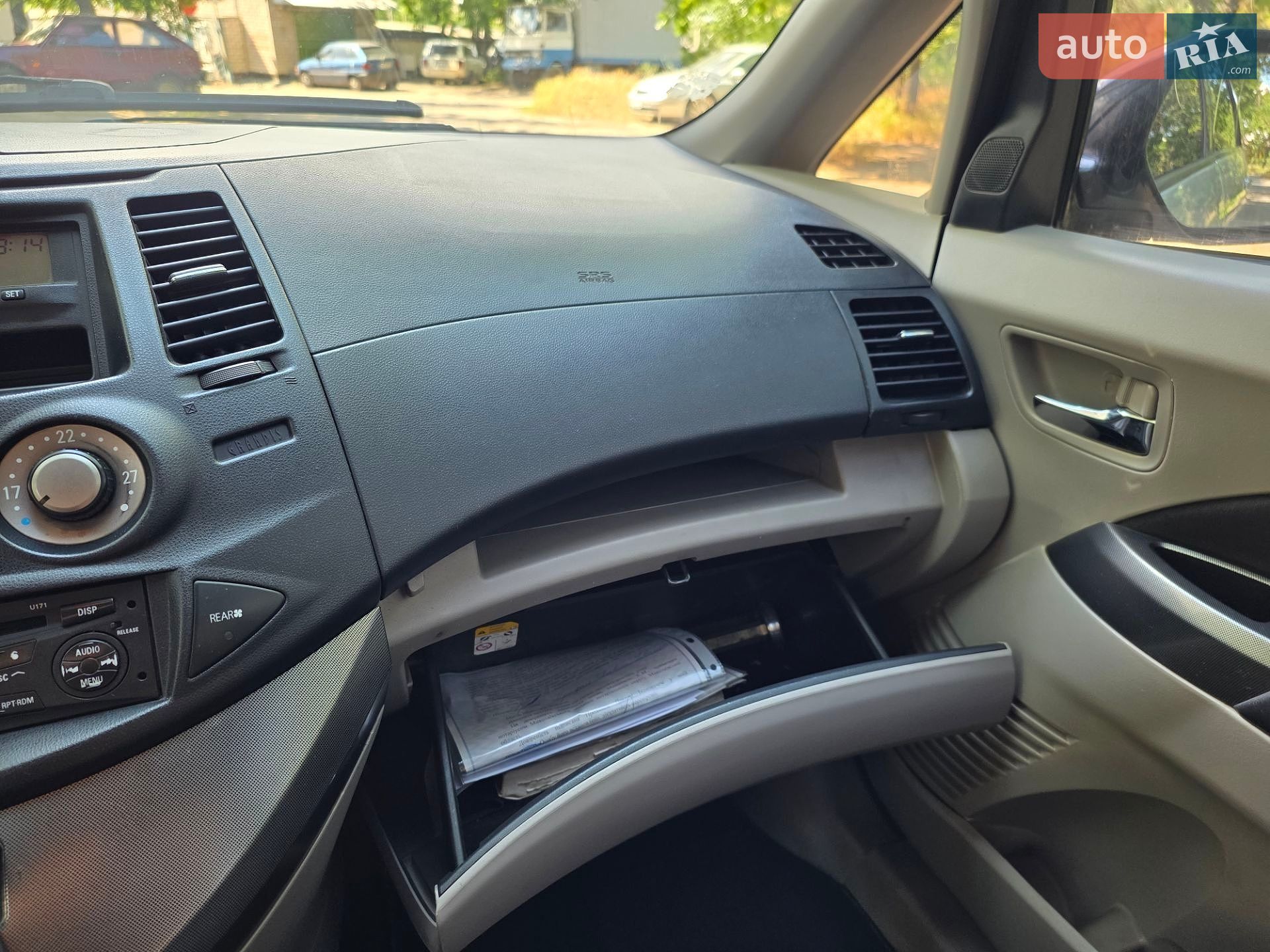Mitsubishi Grandis 2006 VIN JMBLRNA4W6Z001272 фото оголошення 30 з 52