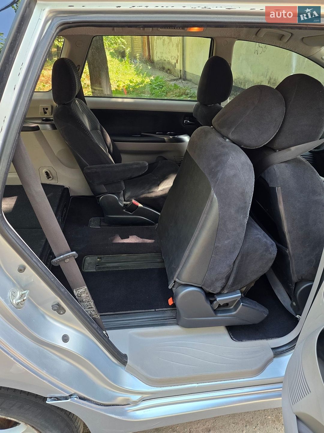 Mitsubishi Grandis 2006 VIN JMBLRNA4W6Z001272 фото оголошення 36 з 52