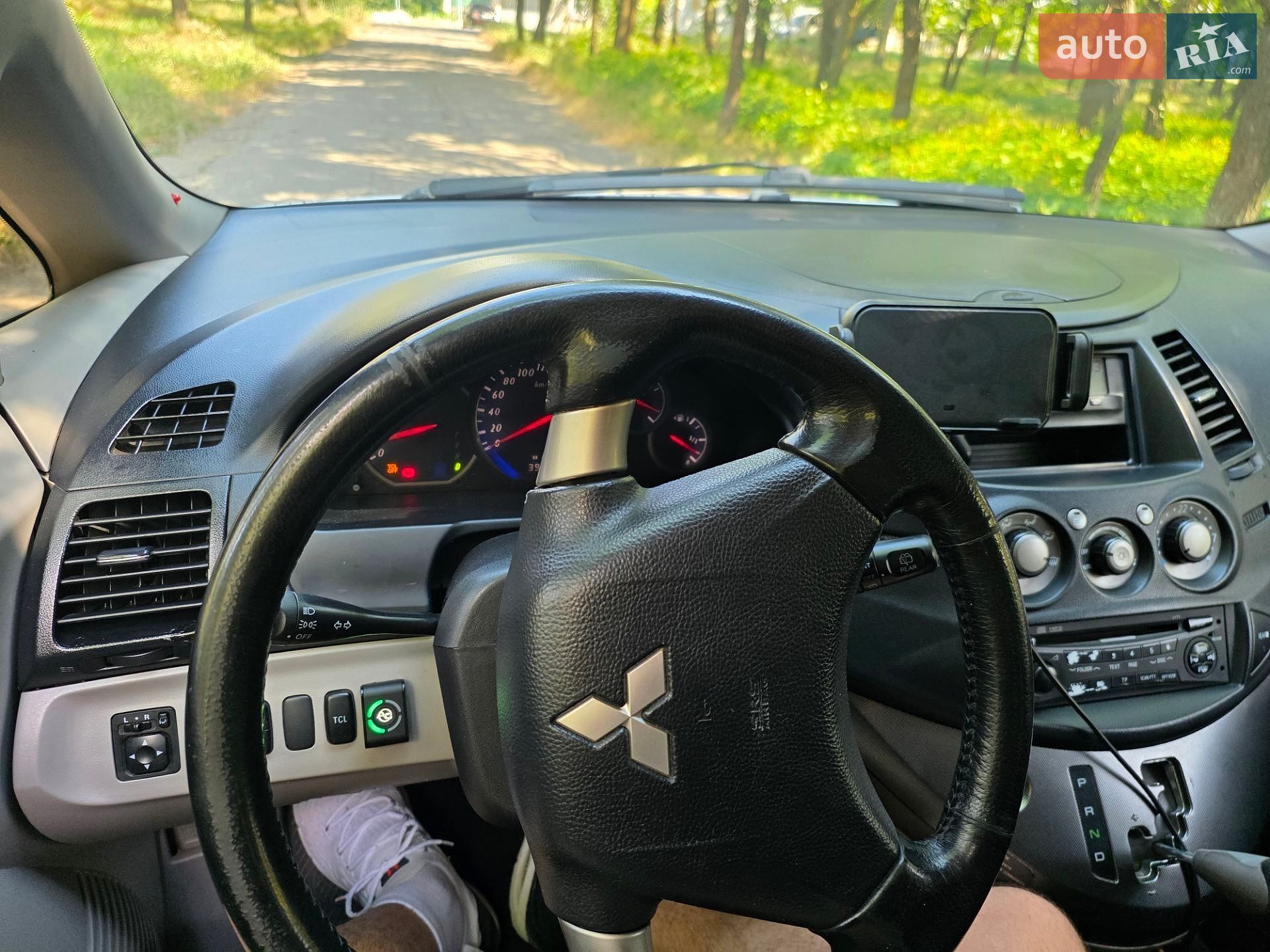 Mitsubishi Grandis 2006 VIN JMBLRNA4W6Z001272 фото оголошення 42 з 52