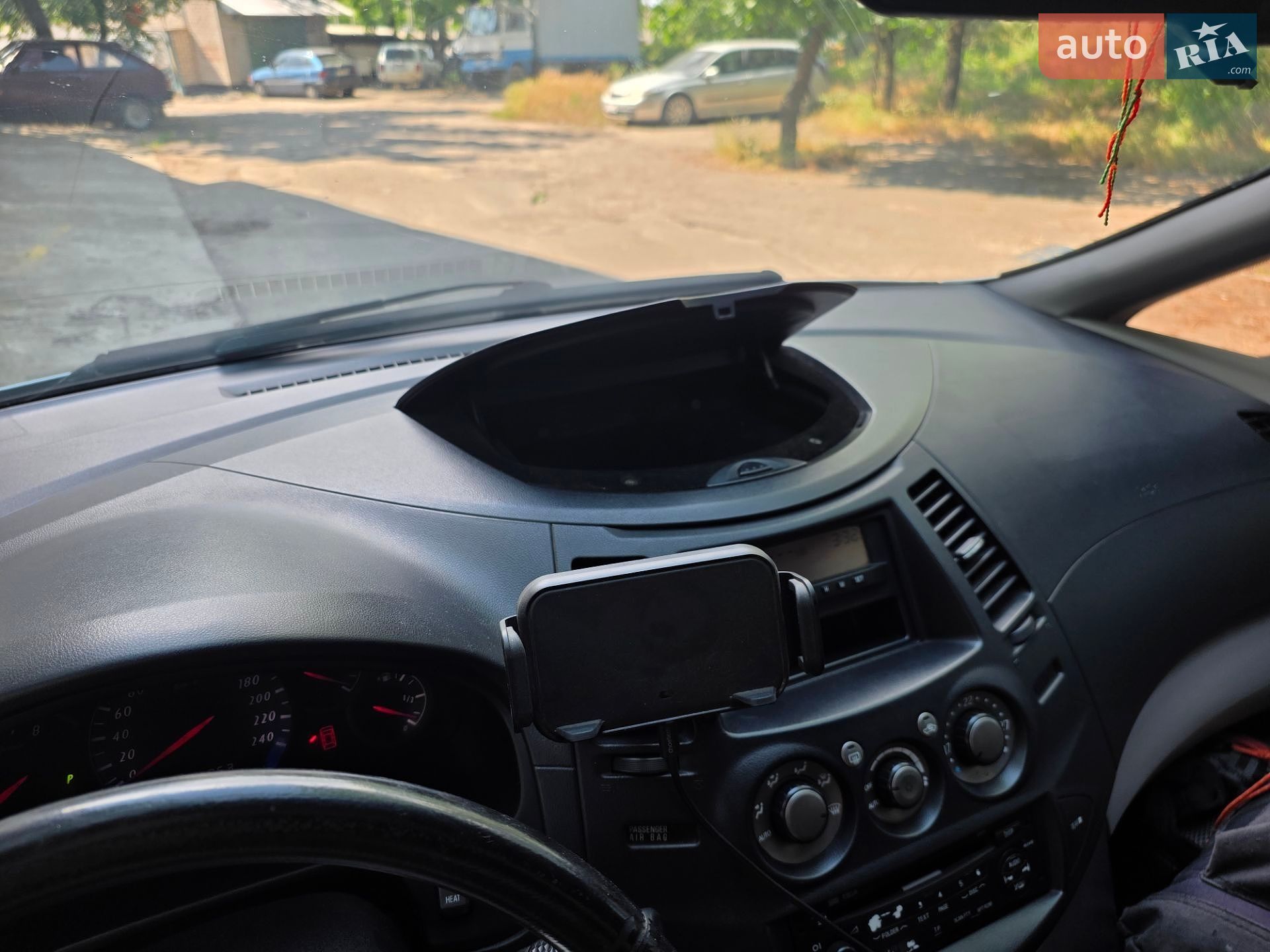 Mitsubishi Grandis 2006 VIN JMBLRNA4W6Z001272 фото оголошення 43 з 52