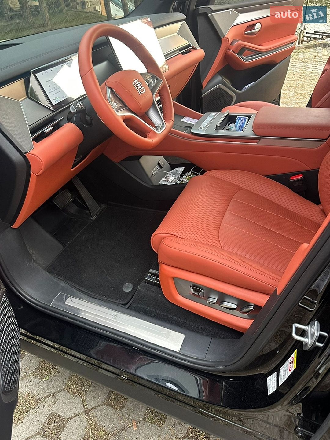 BYD Tang L 2025 VIN LGXCD4C43S0796093 фото оголошення 6 з 14
