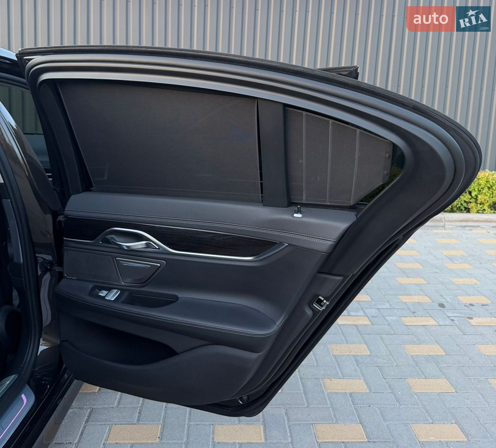 BMW 7 Series 2016 VIN WBA7C410X0G640121 фото оголошення 12 з 30