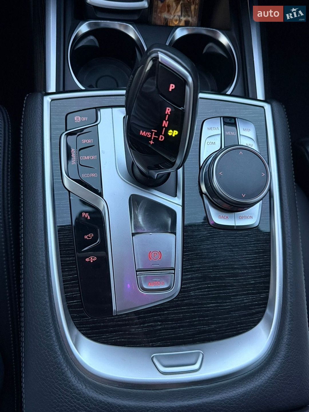 BMW 7 Series 2016 VIN WBA7C410X0G640121 фото оголошення 19 з 30