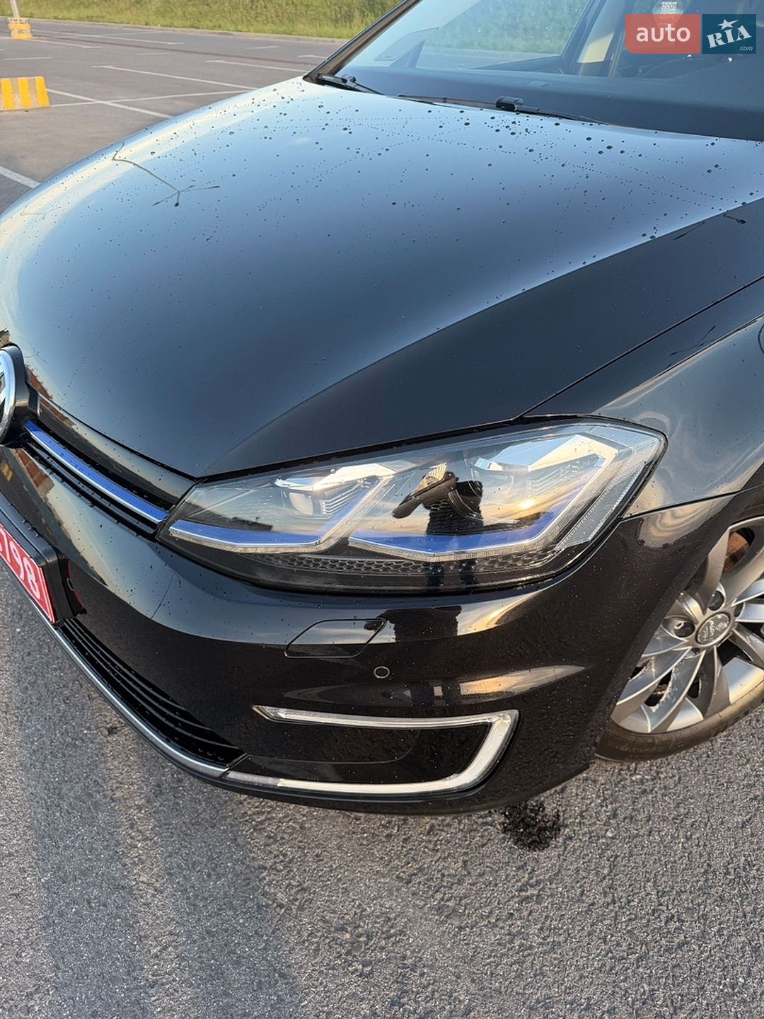 Volkswagen e-Golf 2017 VIN WVWZZZAUZH8950477 фото оголошення 4 з 36