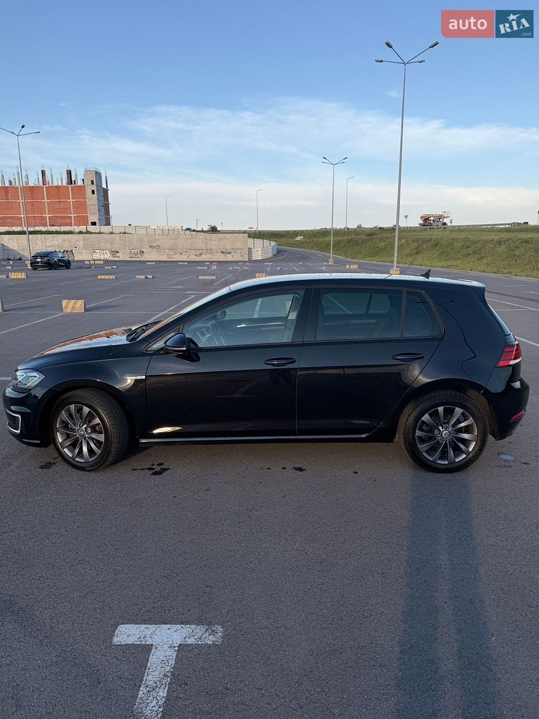 Volkswagen e-Golf 2017 VIN WVWZZZAUZH8950477 фото оголошення 6 з 36