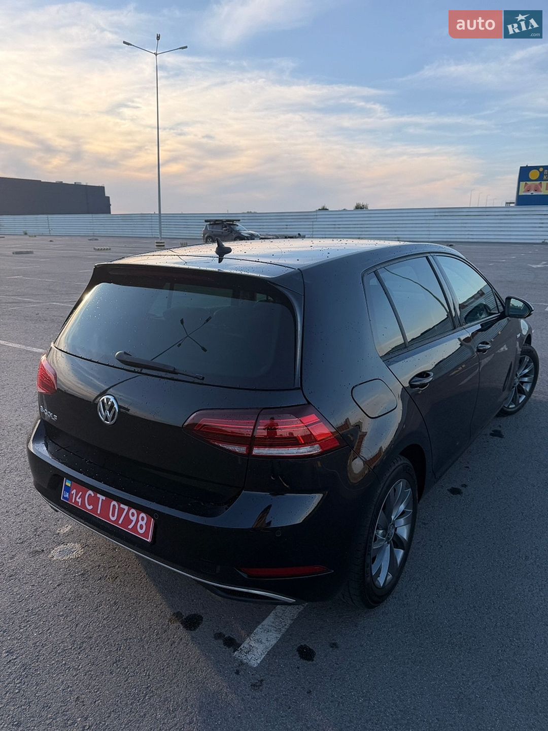 Volkswagen e-Golf 2017 VIN WVWZZZAUZH8950477 фото оголошення 10 з 36