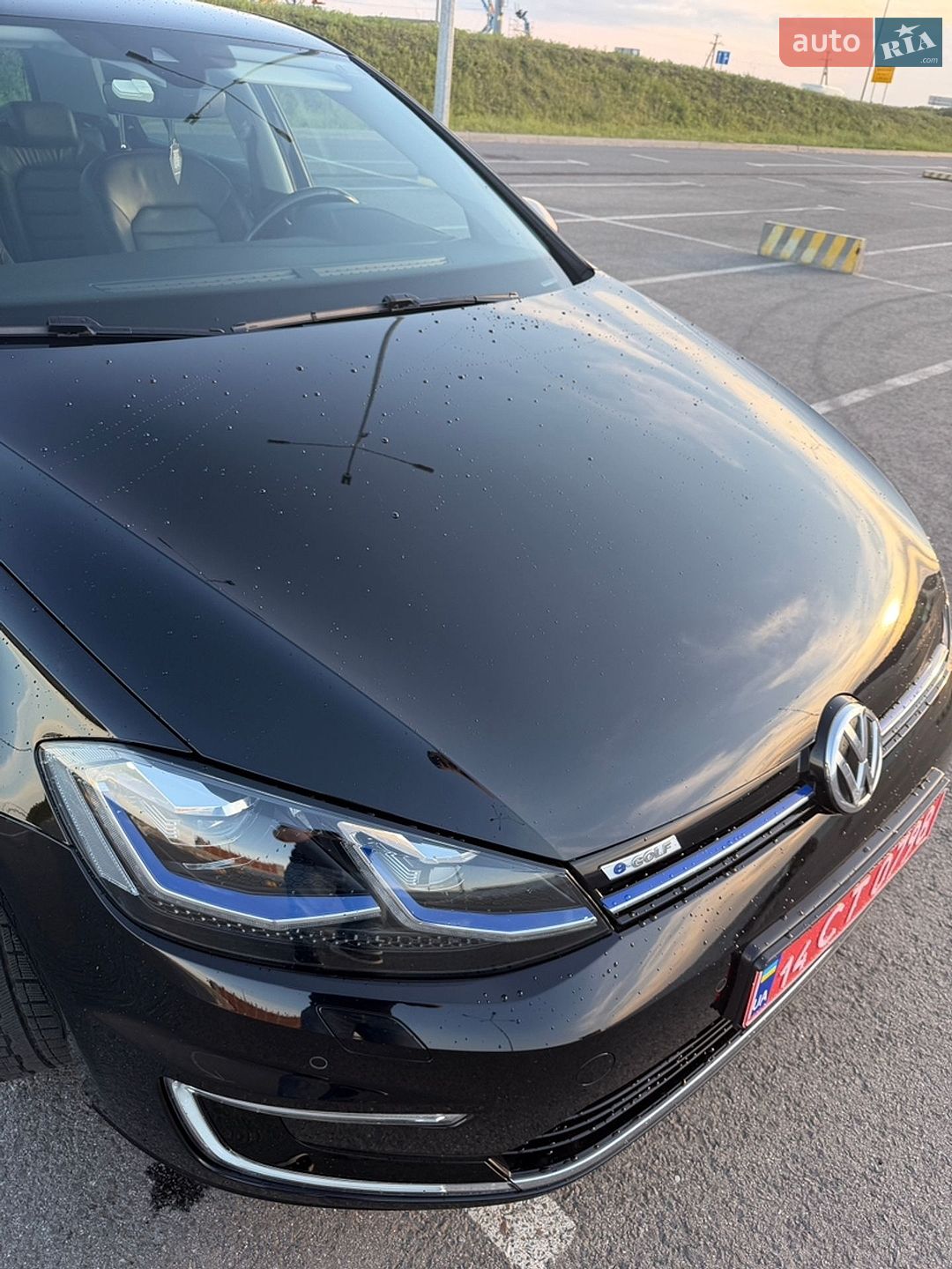 Volkswagen e-Golf 2017 VIN WVWZZZAUZH8950477 фото оголошення 11 з 36