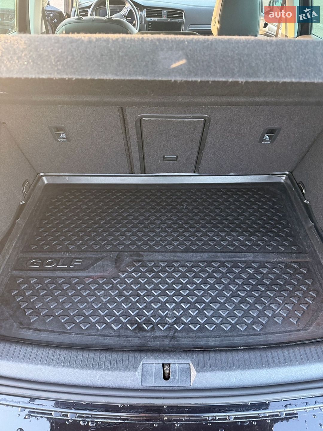 Volkswagen e-Golf 2017 VIN WVWZZZAUZH8950477 фото оголошення 22 з 36