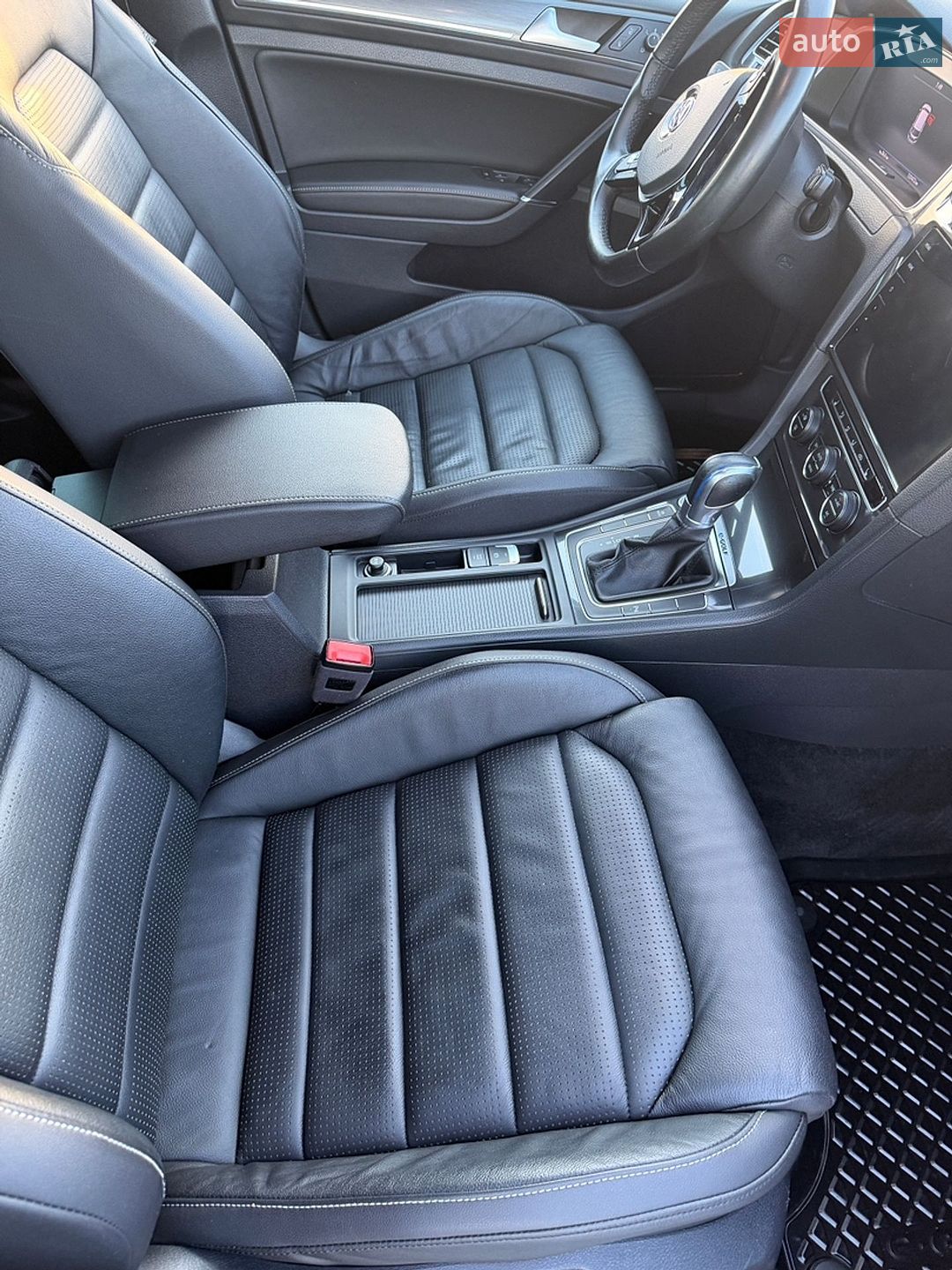 Volkswagen e-Golf 2017 VIN WVWZZZAUZH8950477 фото оголошення 25 з 36