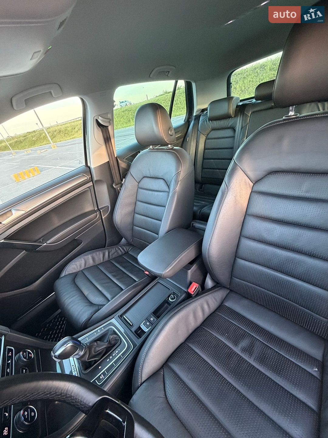 Volkswagen e-Golf 2017 VIN WVWZZZAUZH8950477 фото оголошення 30 з 36