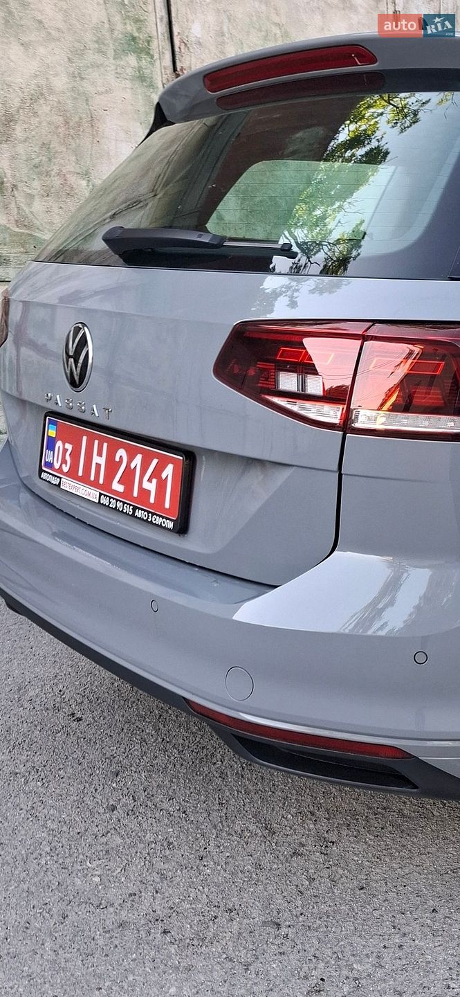 Volkswagen Passat 2022 VIN WVWZZZ3CZPE011776 фото оголошення 2 з 60