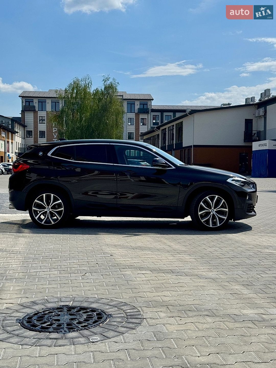 BMW X2 2018 VIN WBXYJ5C3XJEF72481 фото оголошення 2 з 21