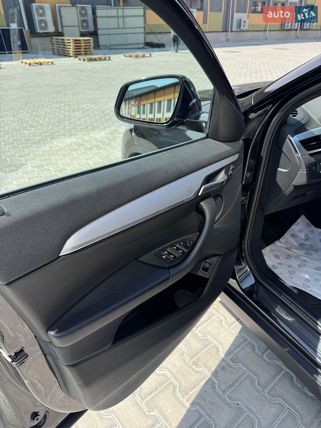BMW X2 2018 VIN WBXYJ5C3XJEF72481 фото оголошення 8 з 21
