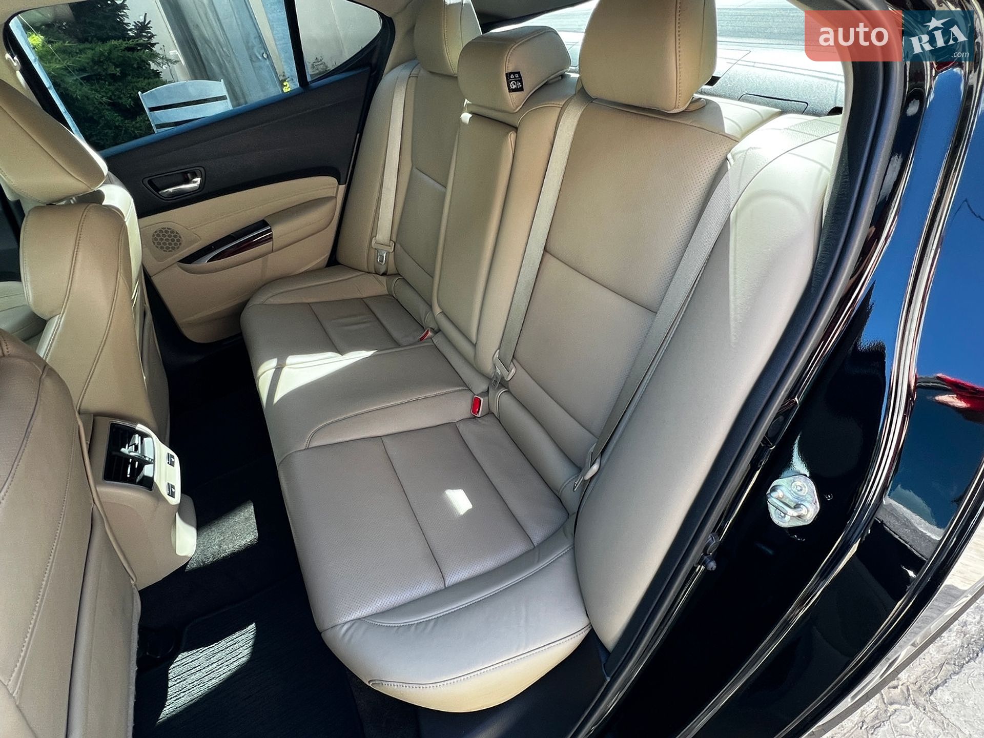 Acura TLX 2014 VIN 19UUB1650FA700131 фото оголошення 11 з 20