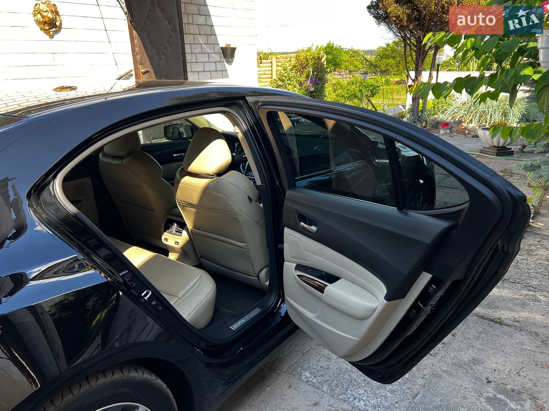 Acura TLX 2014 VIN 19UUB1650FA700131 фото оголошення 12 з 20