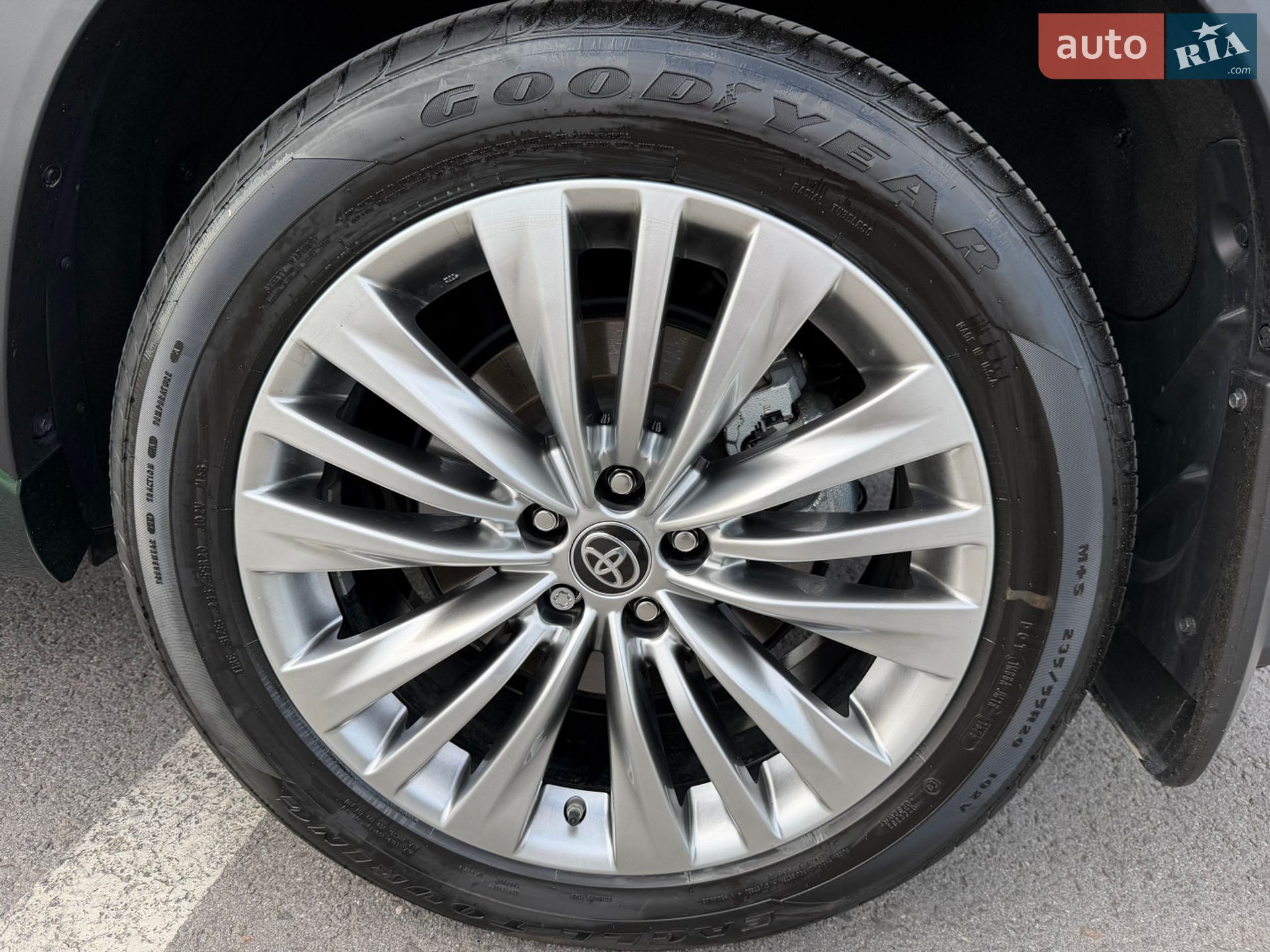 Toyota Highlander 2025 VIN 5TDEBRCHXSS669947 фото оголошення 26 з 46
