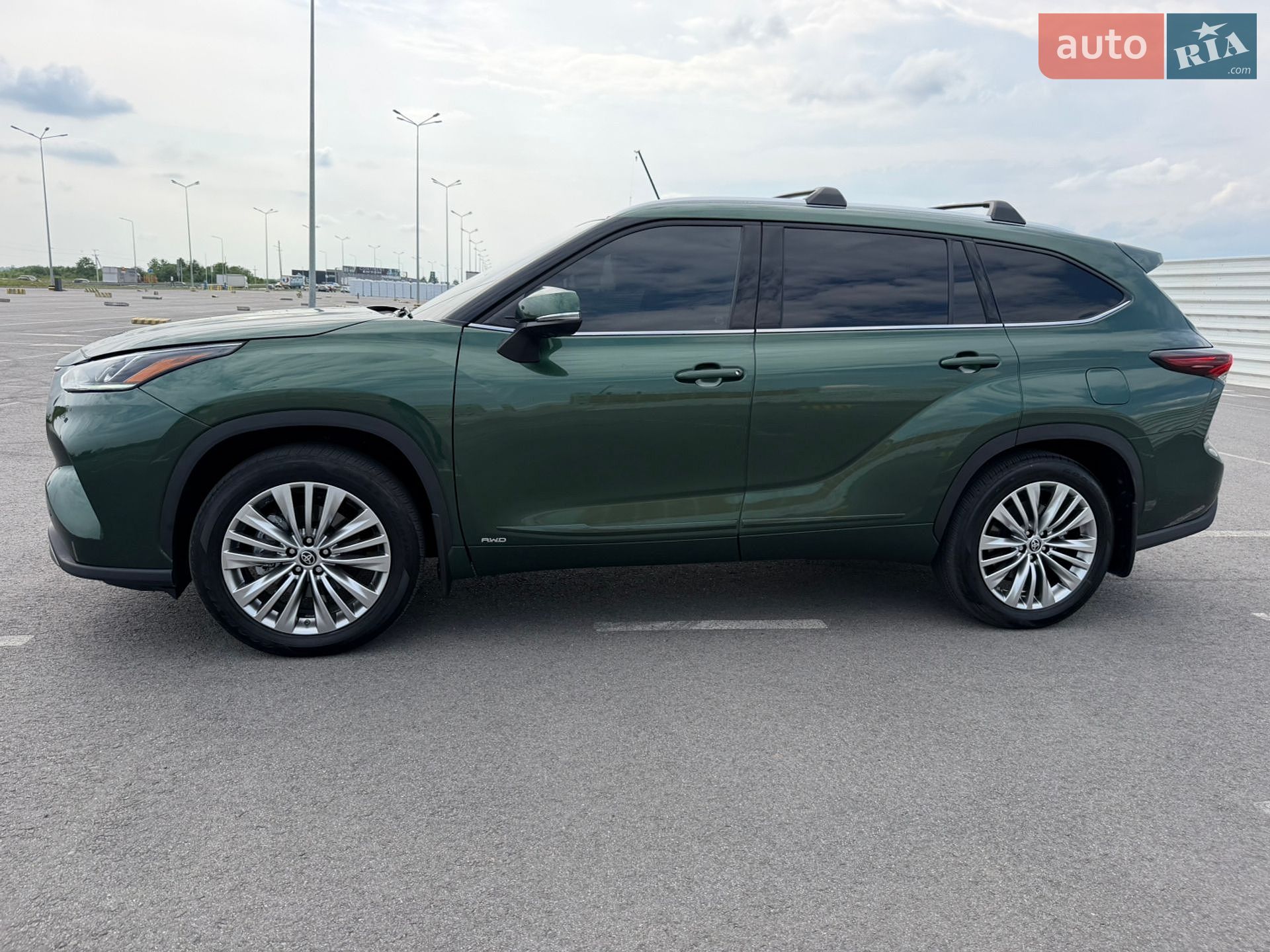 Toyota Highlander 2025 VIN 5TDEBRCHXSS669947 фото оголошення 46 з 78