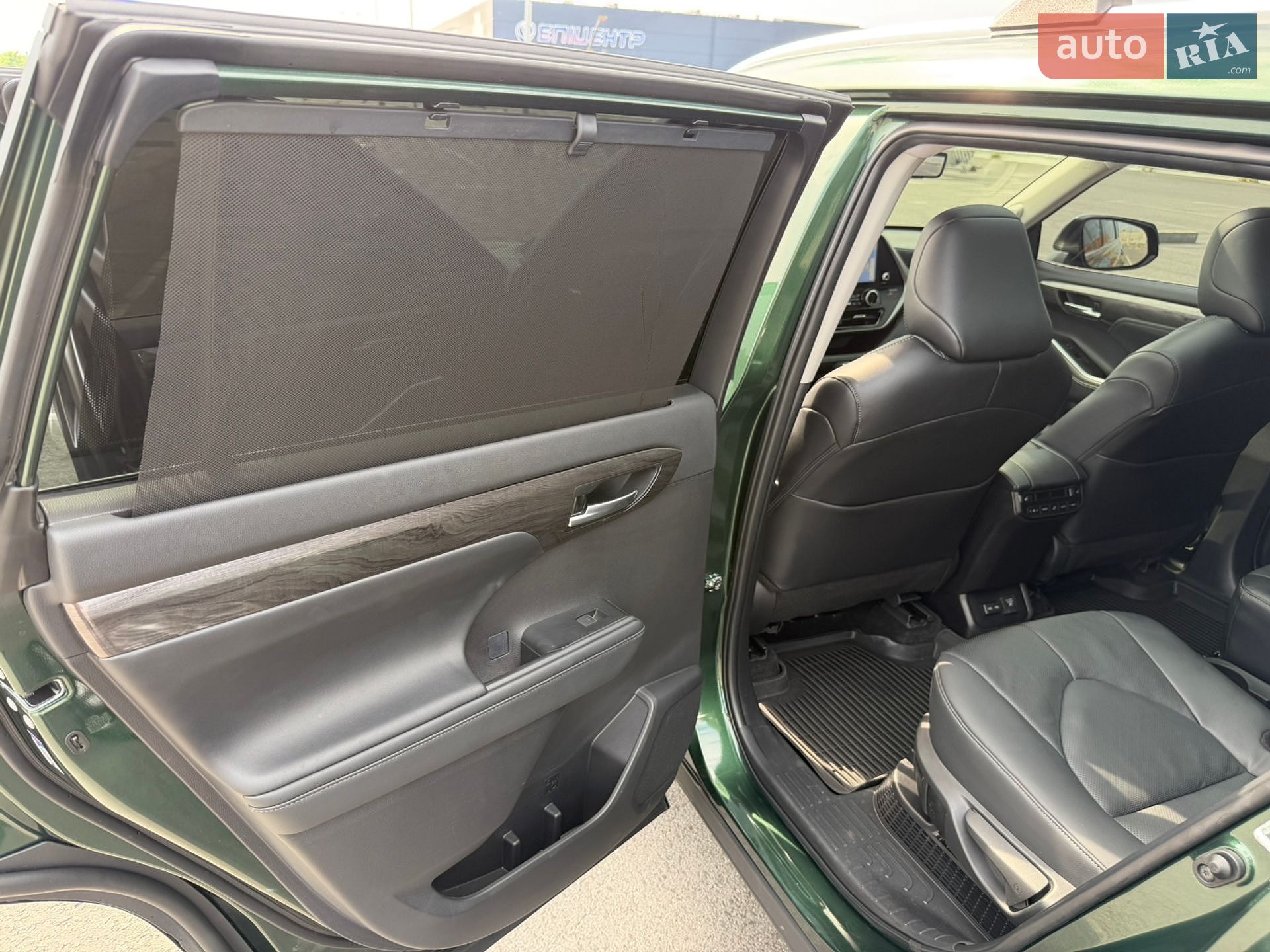 Toyota Highlander 2025 VIN 5TDEBRCHXSS669947 фото оголошення 39 з 46