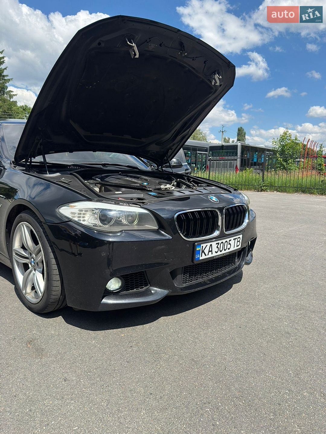BMW 5 Series 2010 VIN WBAFR7C56BC267111 фото оголошення 3 з 37