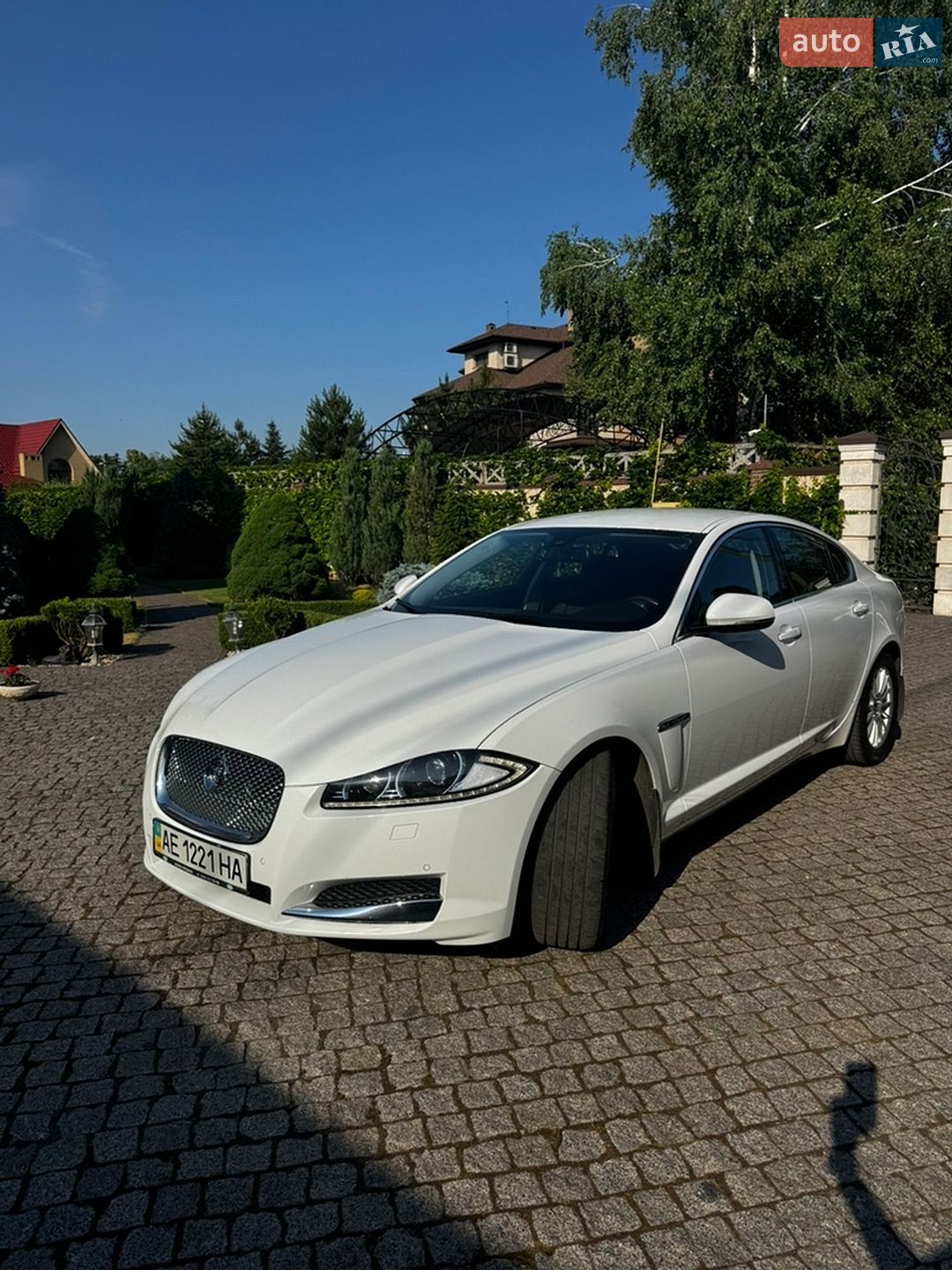 Jaguar XF 2012 VIN SAJAA04H2CFS53342 фото оголошення 2 з 13