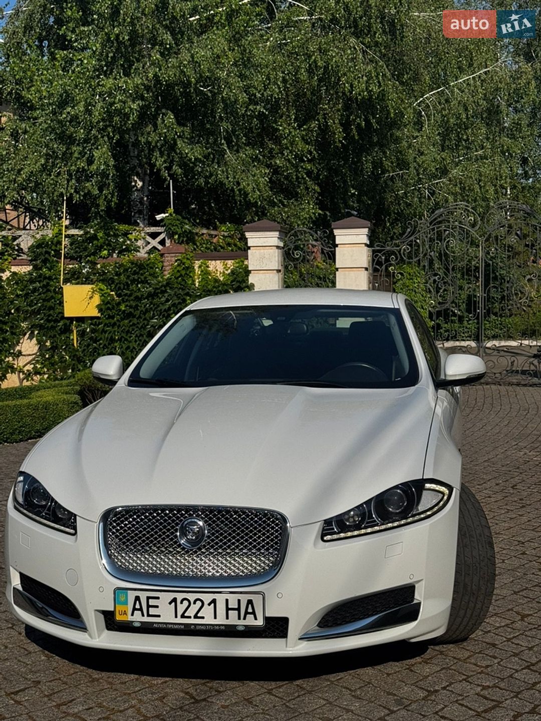 Jaguar XF 2012 VIN SAJAA04H2CFS53342 фото оголошення 3 з 13