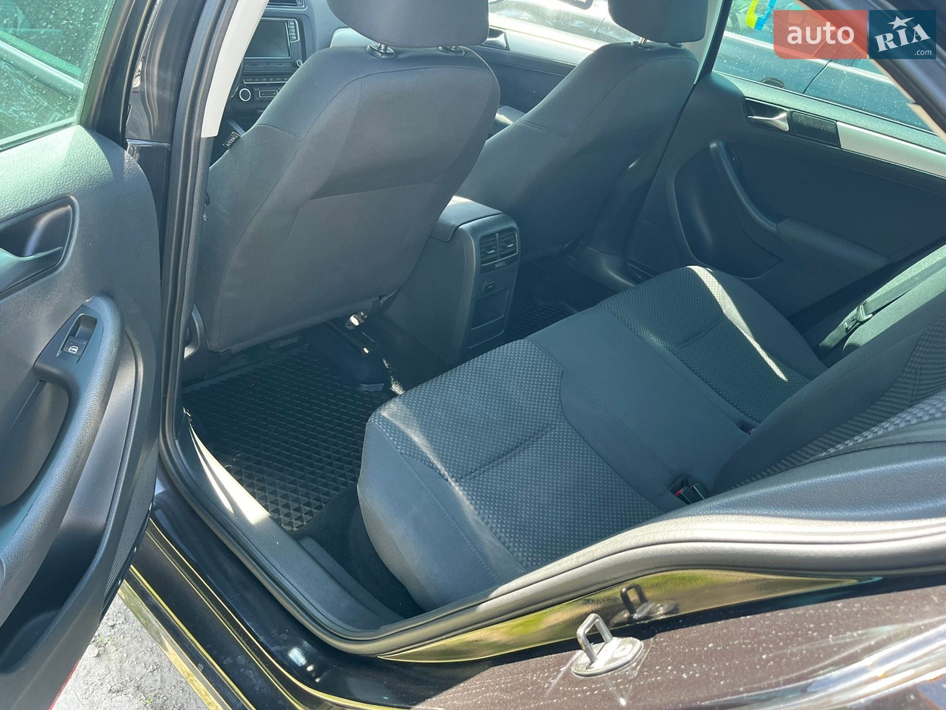 Volkswagen Jetta 2011 VIN WVWZZZ16ZBM122001 фото оголошення 10 з 11