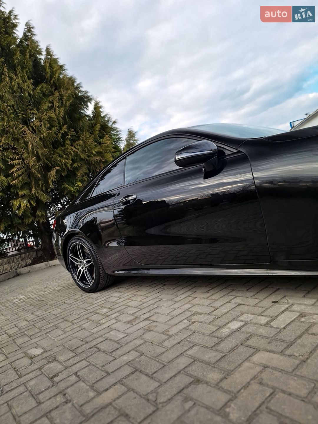 Mercedes-Benz E-Class 2019 VIN WDD1J6HB2KF109172 фото оголошення 14 з 44